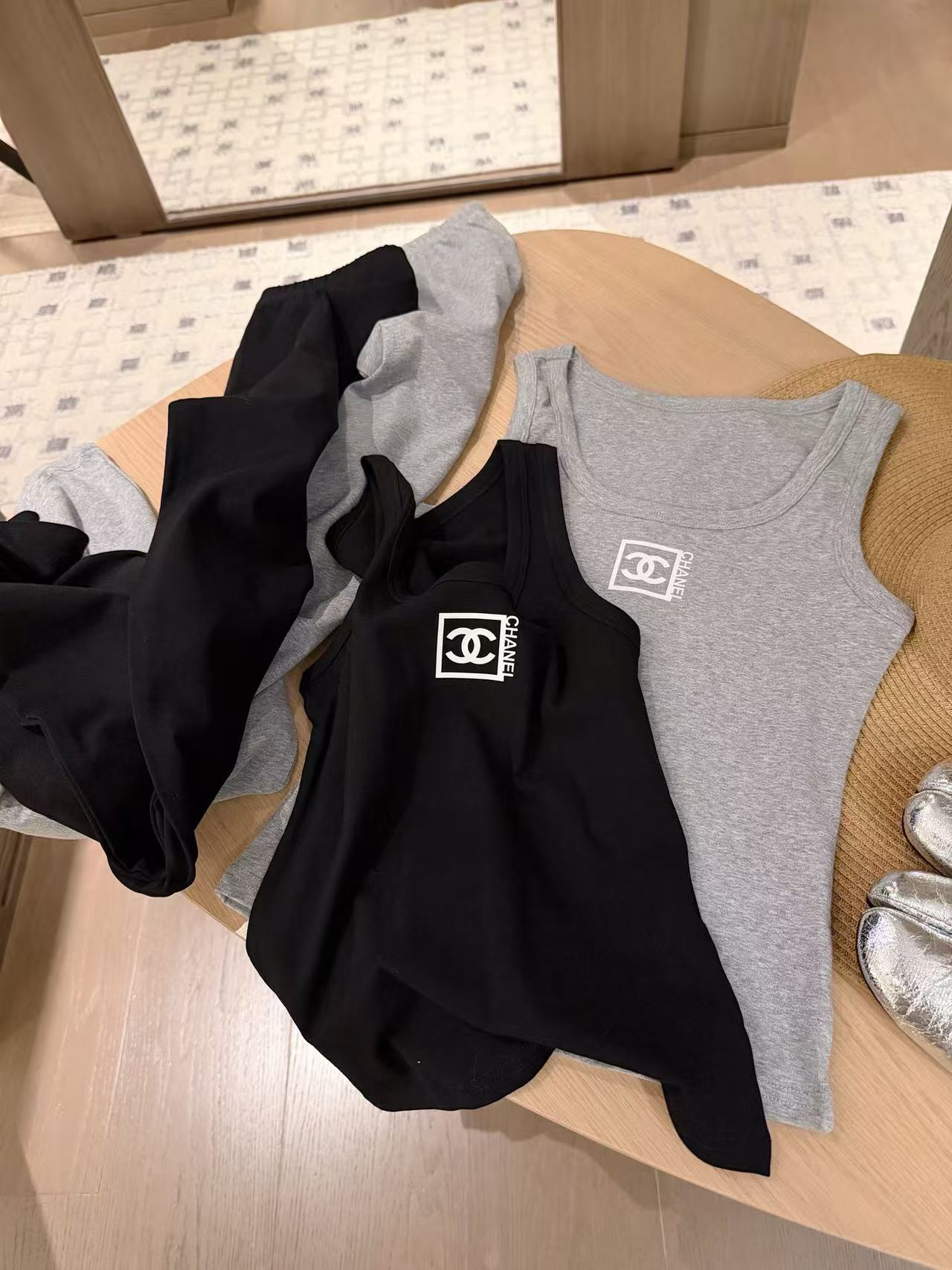 CHANE1 ダブルC ベスト＋パンツ ツーピースセット【50％割引+送料無料】