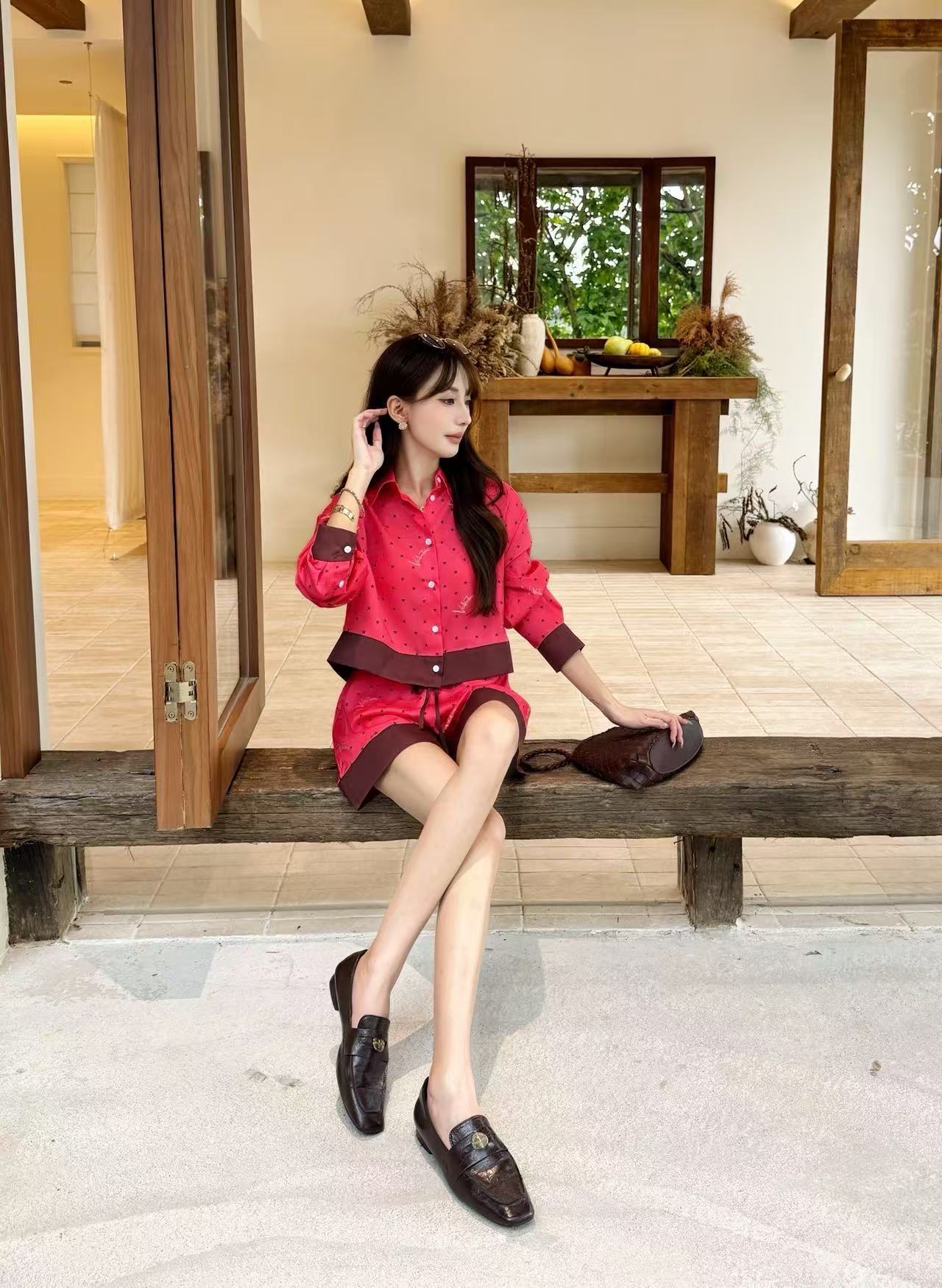 VALENT1NO 高品質シャツ＆ショートパンツ セットアップ【50％割引+送料無料】