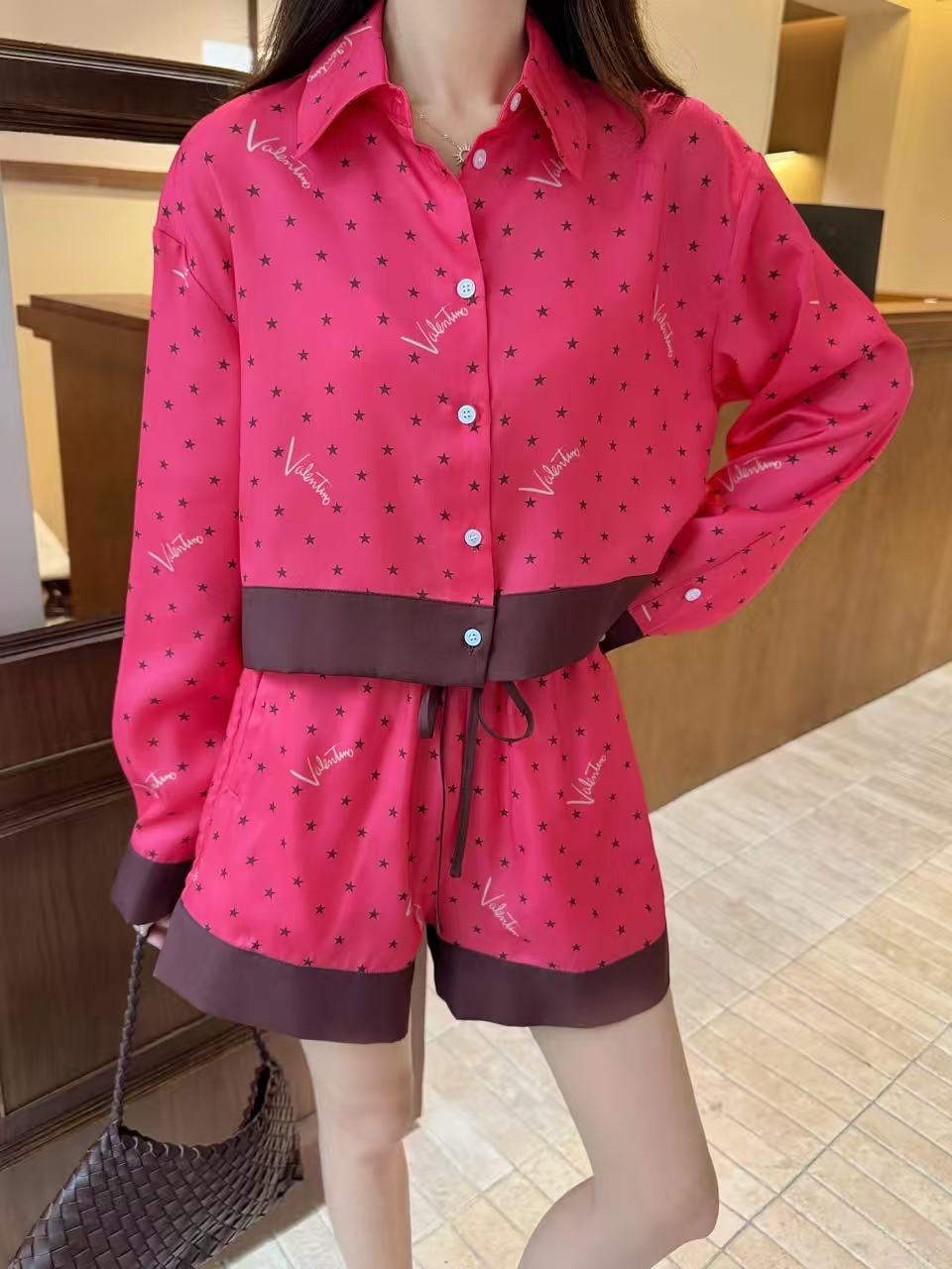 VALENT1NO 高品質シャツ＆ショートパンツ セットアップ【50％割引+送料無料】