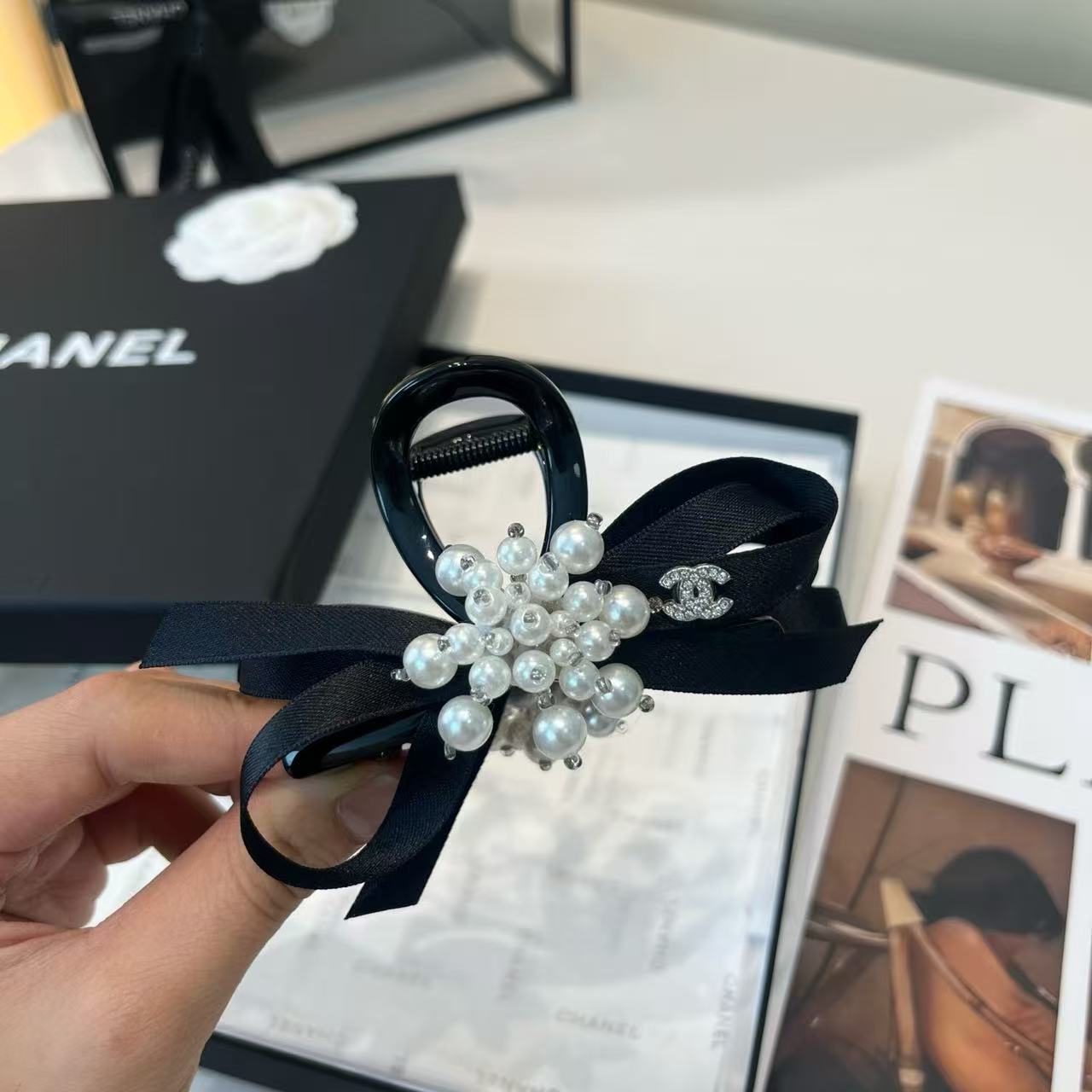 CHANE1 ダブルCパールヘアクリップ【50％割引+送料無料】