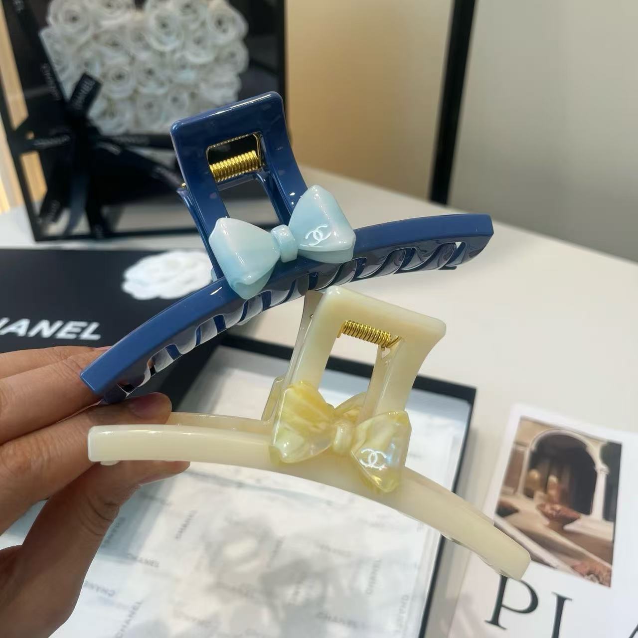 CHANE1 ダブルCヘアクリップ【50％割引+送料無料】