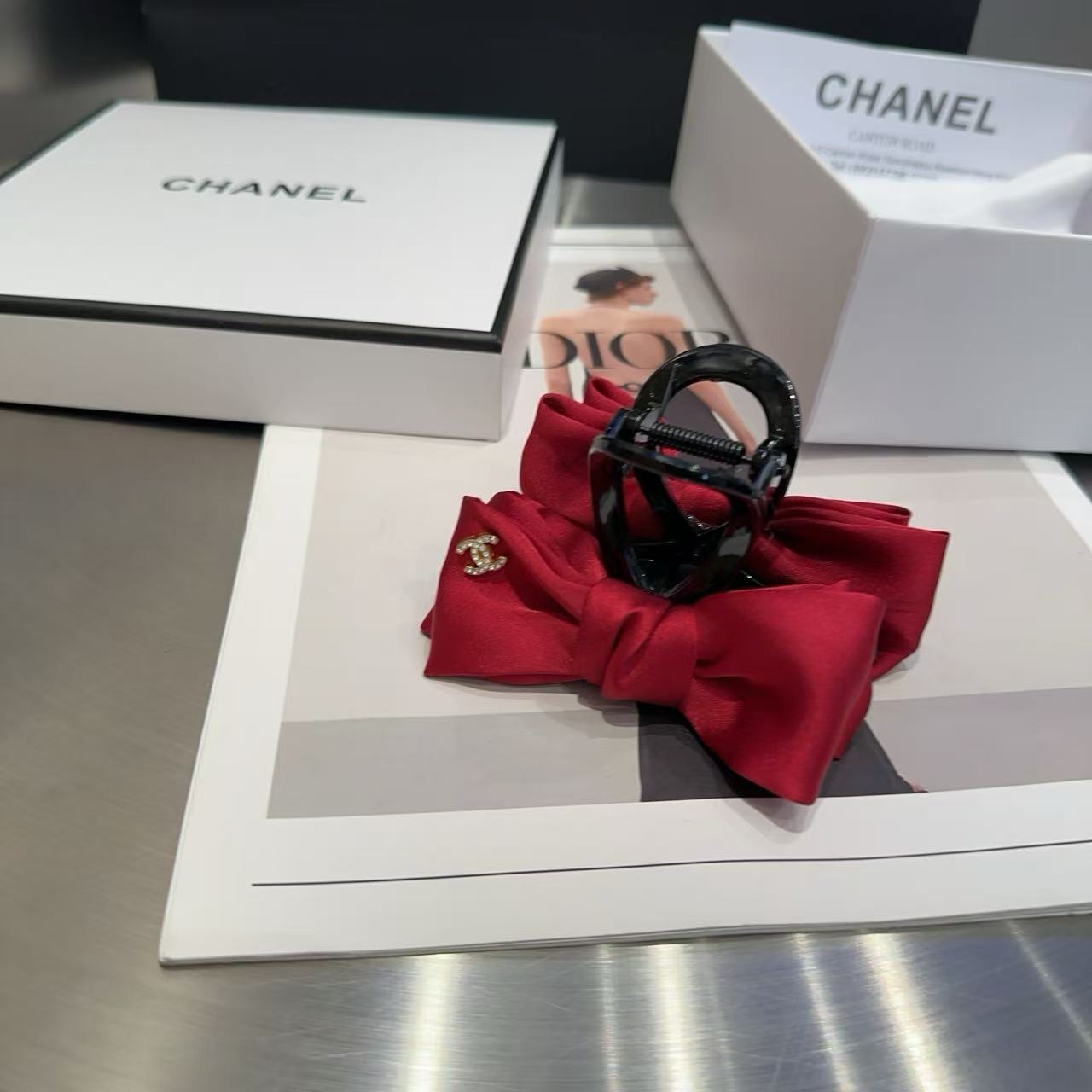 CHANE1 ダブルC カラーブロックヘアクリップ【50％割引+送料無料】