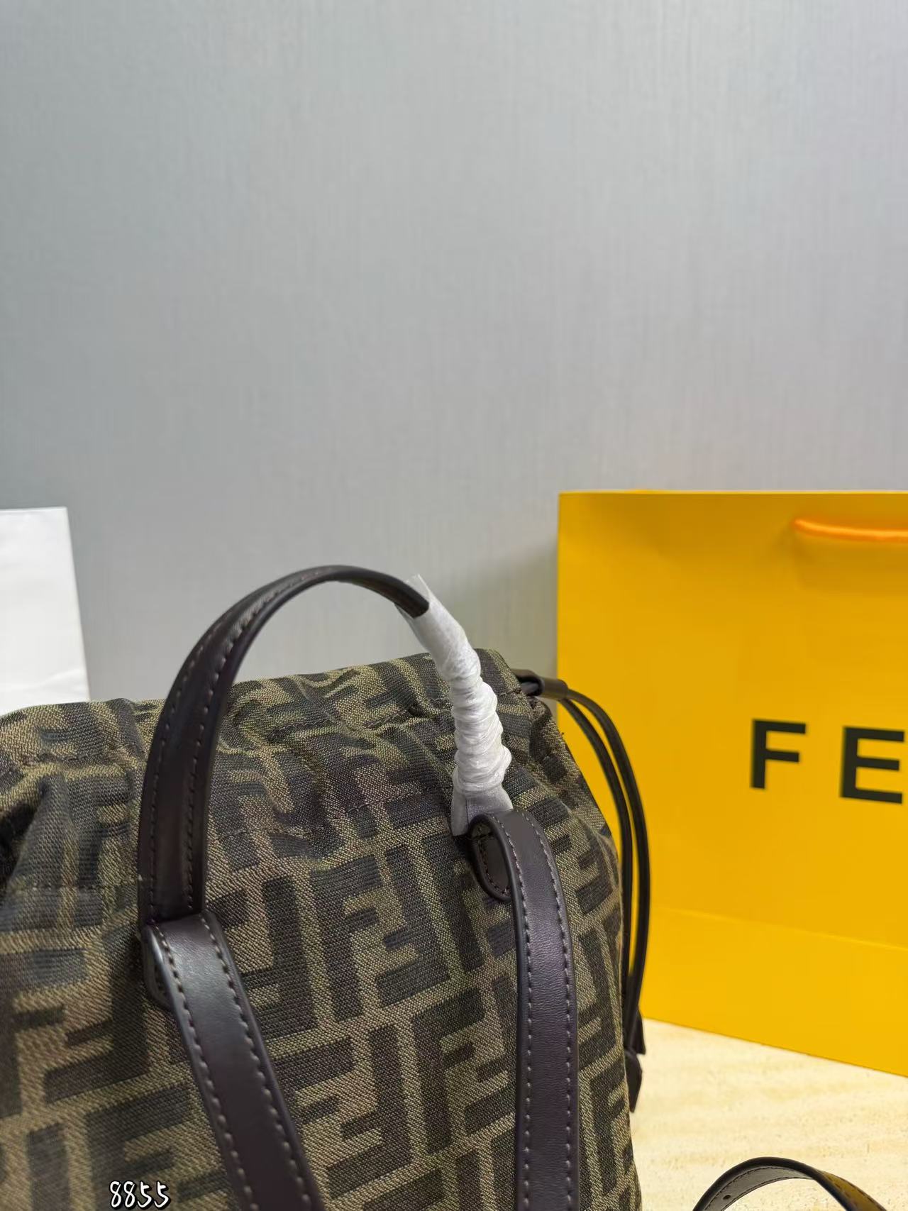 FEND1FF バックパック【50％割引+送料無料】