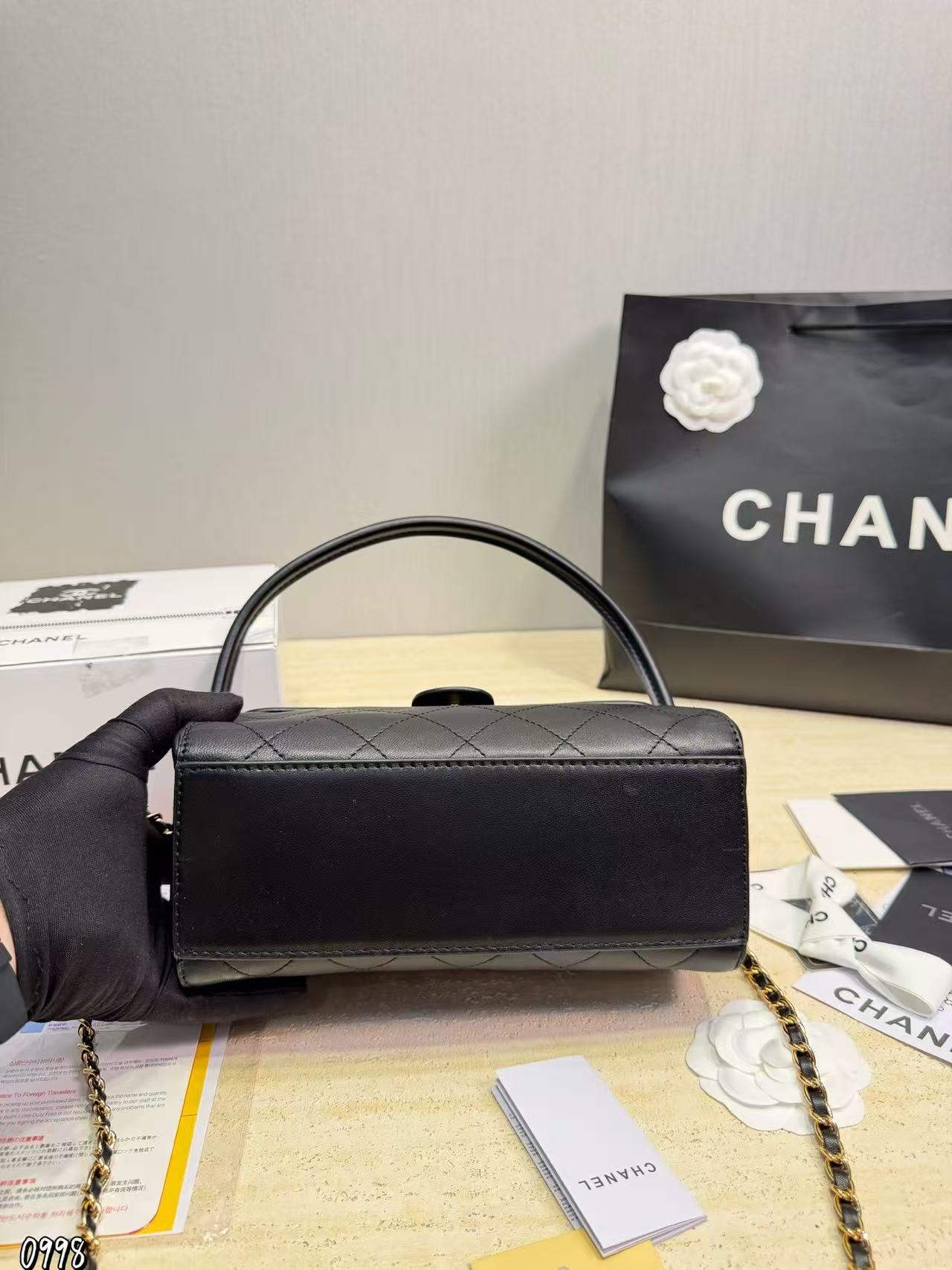 CHANE1 チェーンハンドバッグ【50％割引+送料無料】