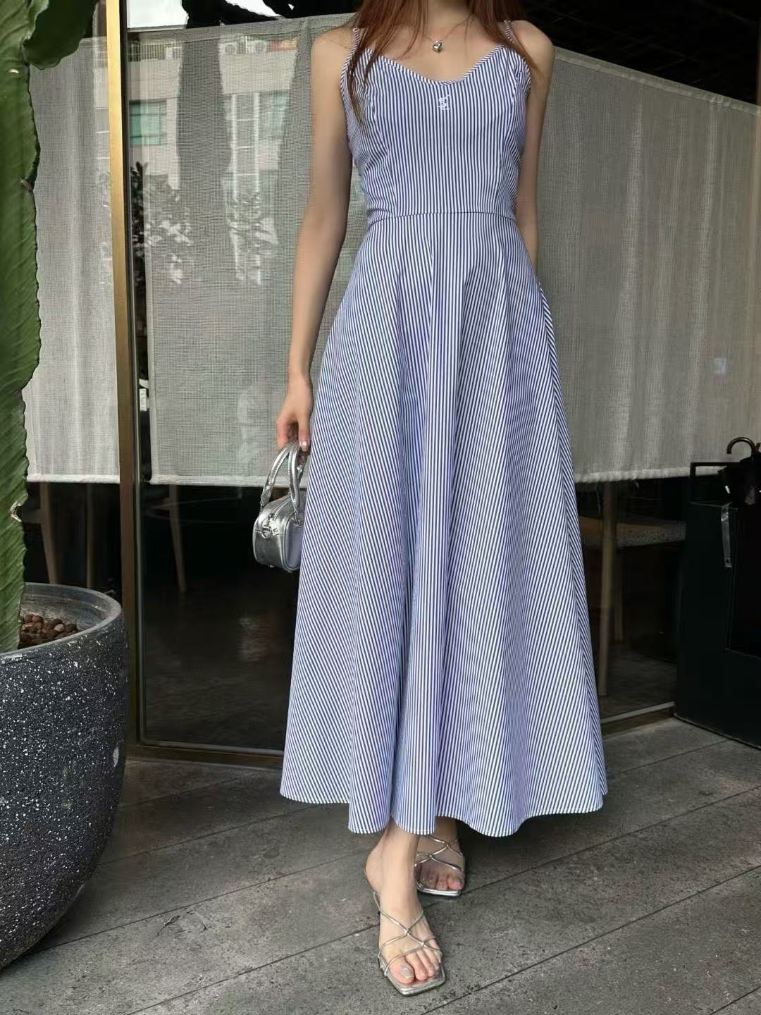 YSL刺繍ロゴ入りストライプスリップドレス【50％割引+送料無料】