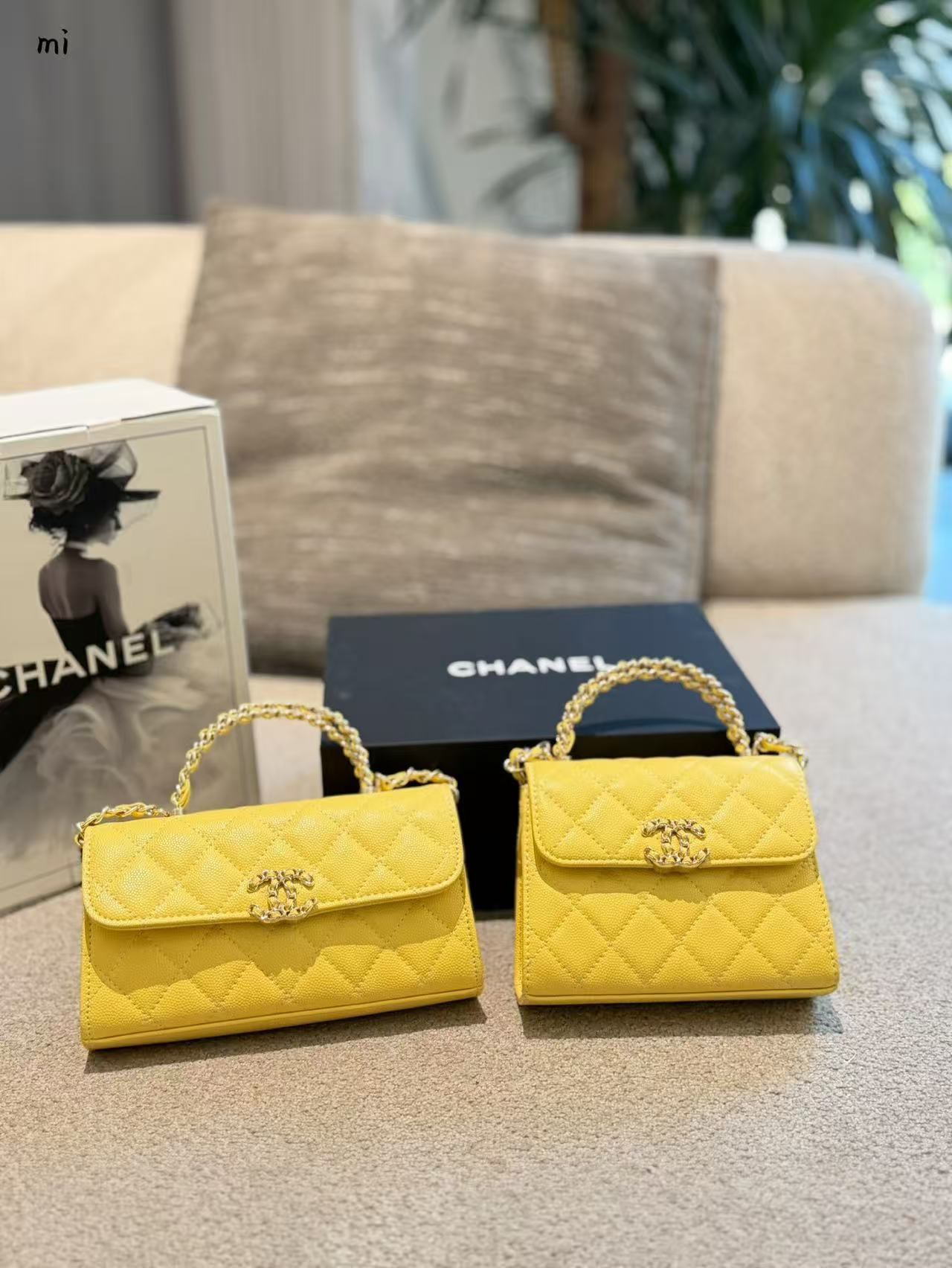 CHANE1 kellyチェーンハンドル・ハンドバッグ【50％割引+送料無料】