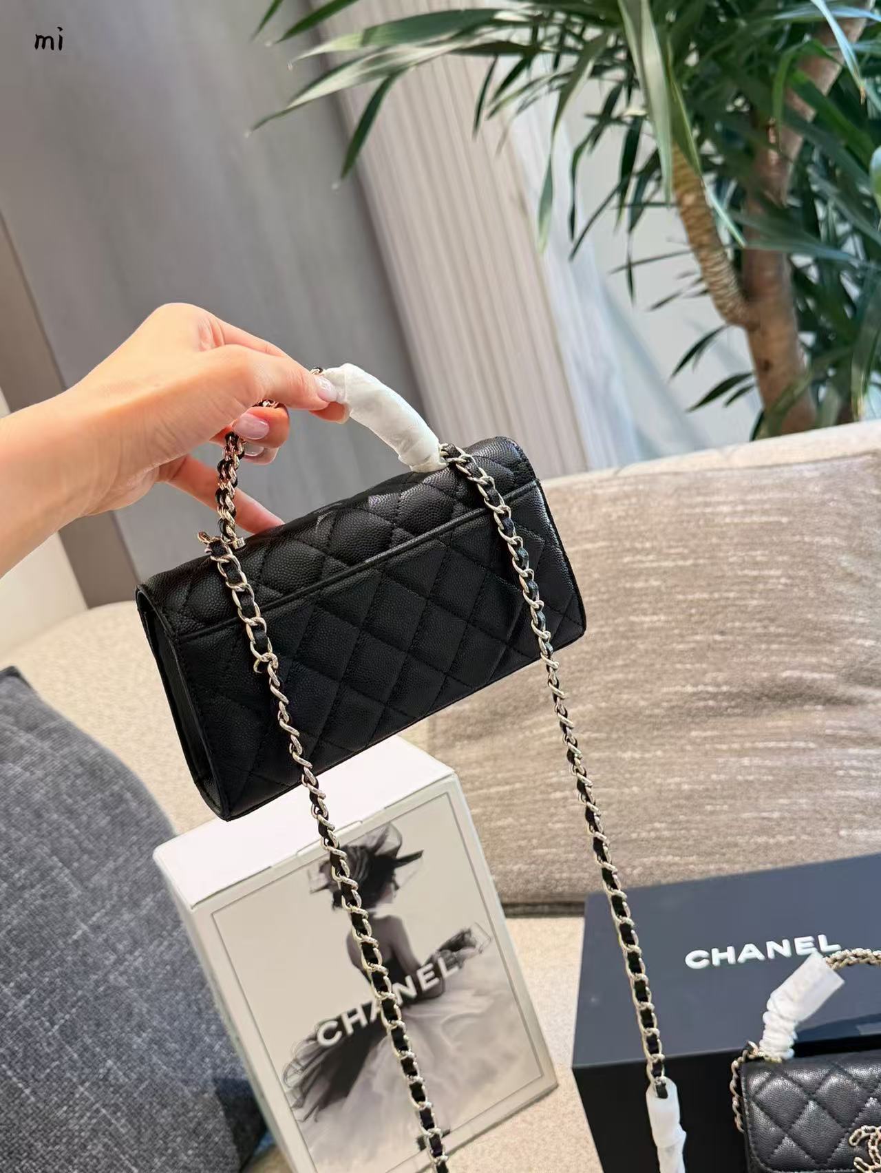 CHANE1 kellyチェーンハンドル・ハンドバッグ【50％割引+送料無料】