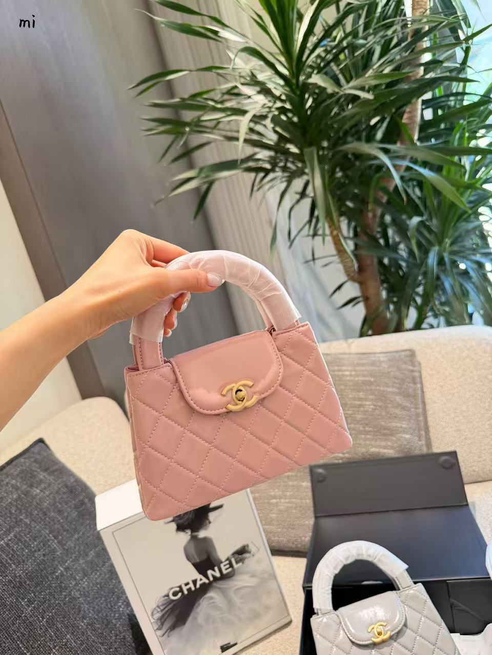 CHANE1 チェーンハンドバッグ【50％割引+送料無料】