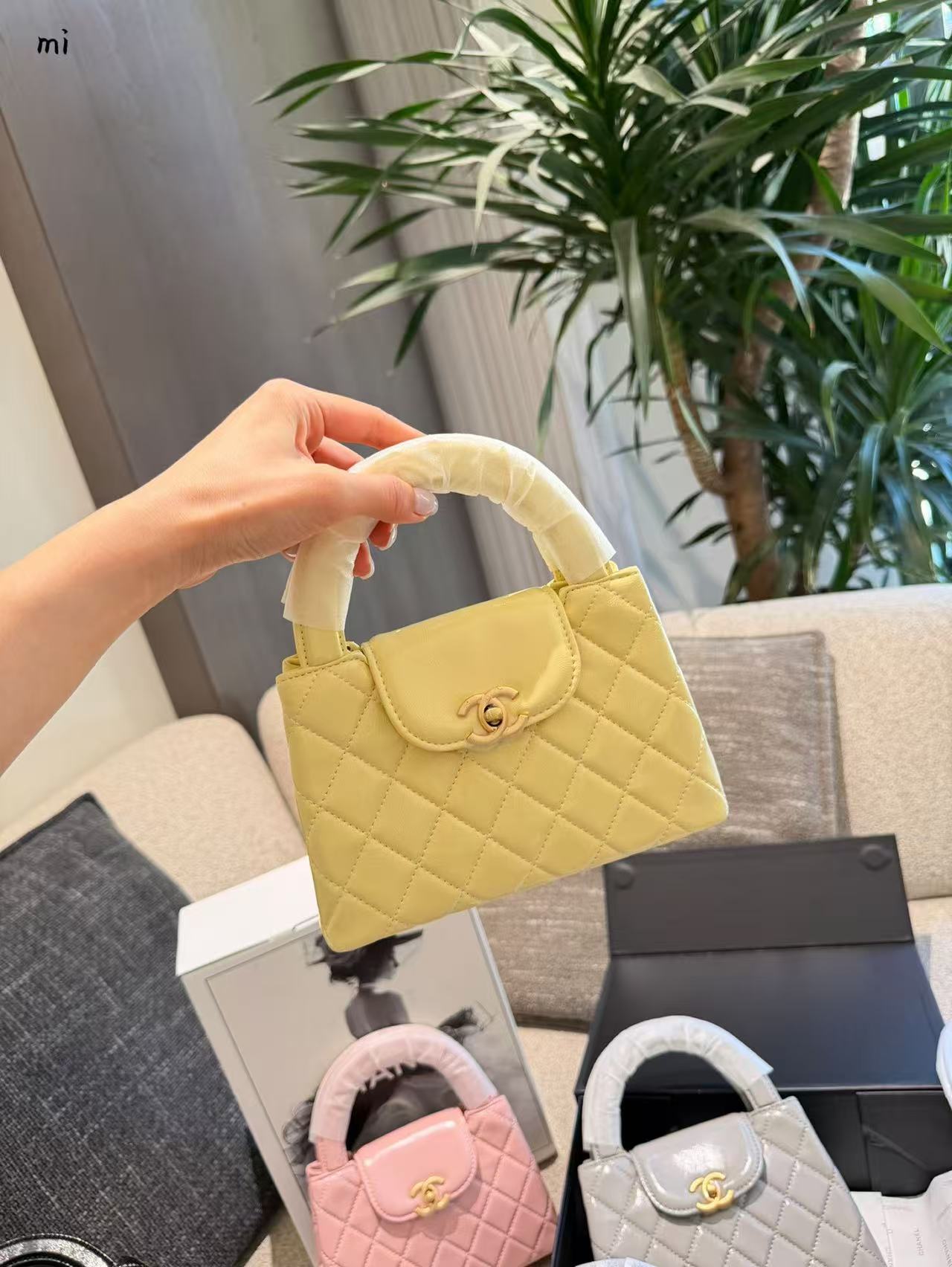 CHANE1 チェーンハンドバッグ【50％割引+送料無料】