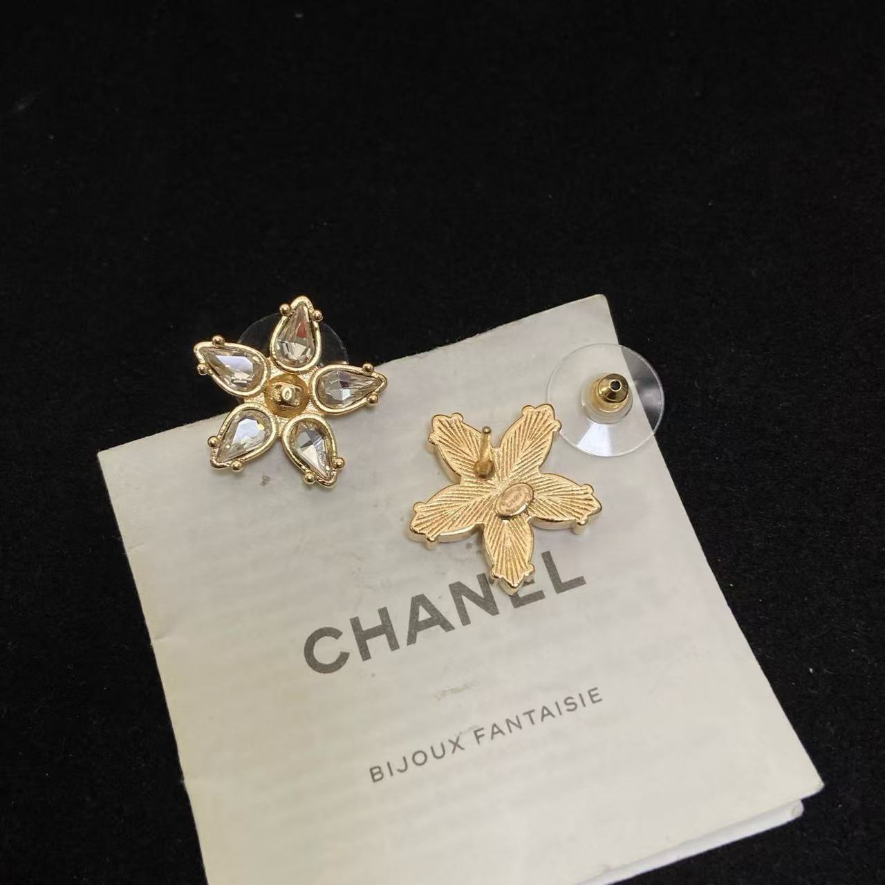 CHANE1 ダブルC ダイヤモンドスタッドピアス【50％割引+送料無料】
