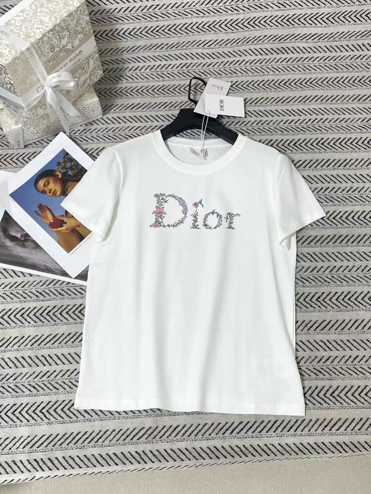 DI0RレタープリントTシャツ【50％割引+送料無料】