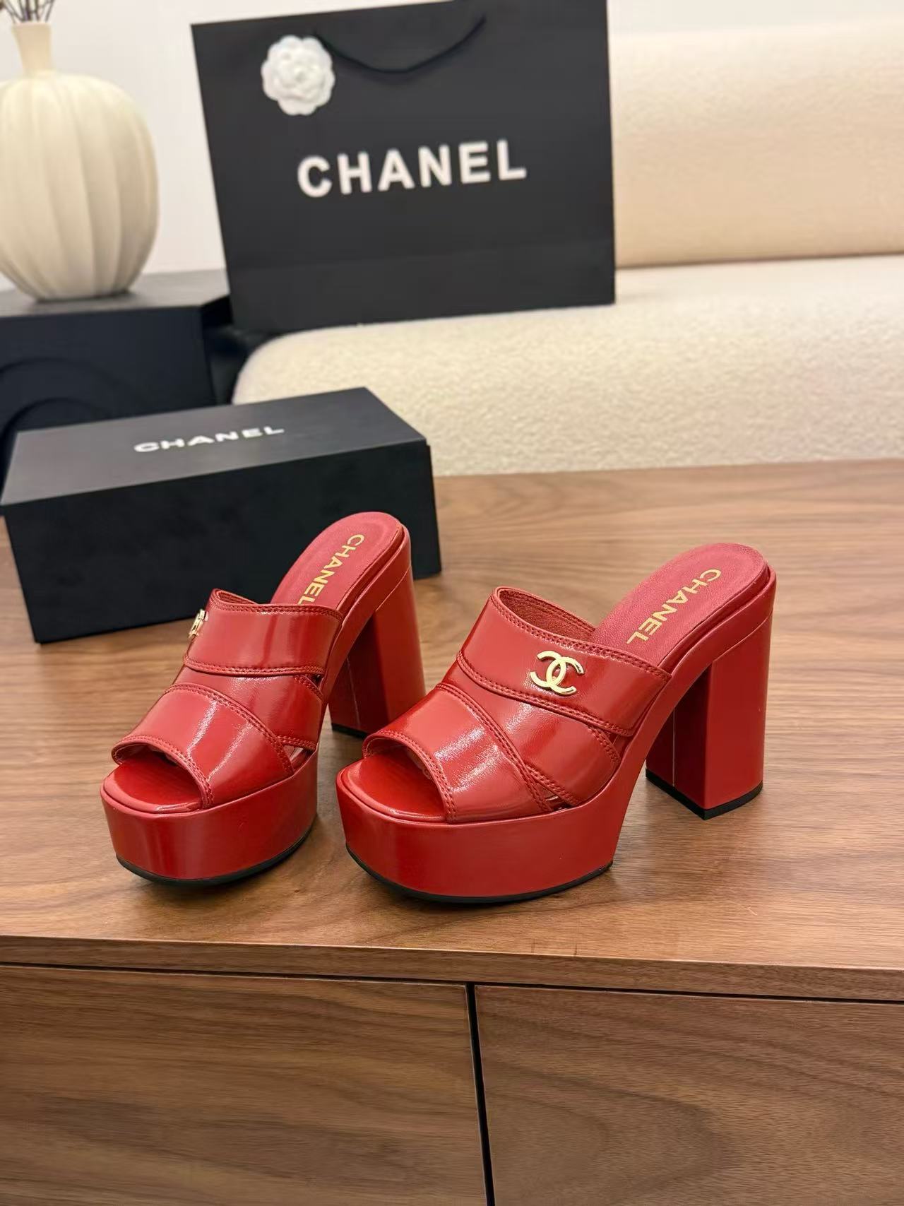 CHANE1 高品質ダブルCレザーハイヒール【50％割引+送料無料】