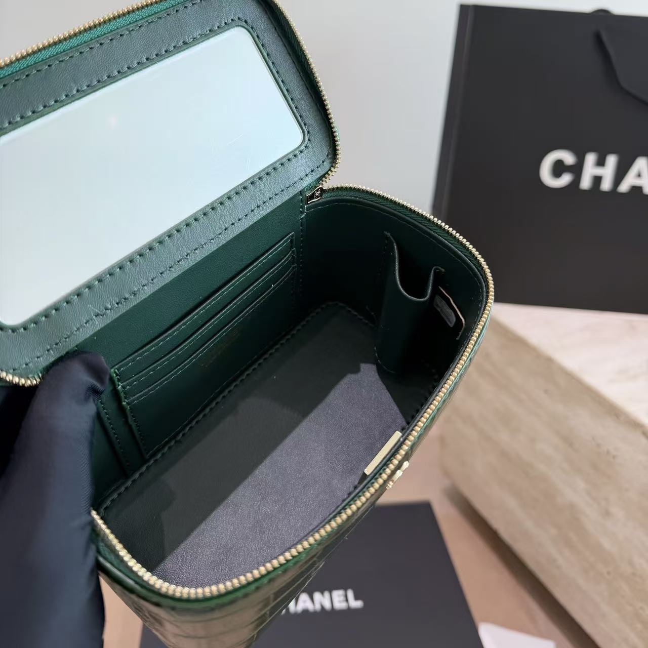 CHANE1 クロコダイル柄チェーンバッグ【50％割引+送料無料】