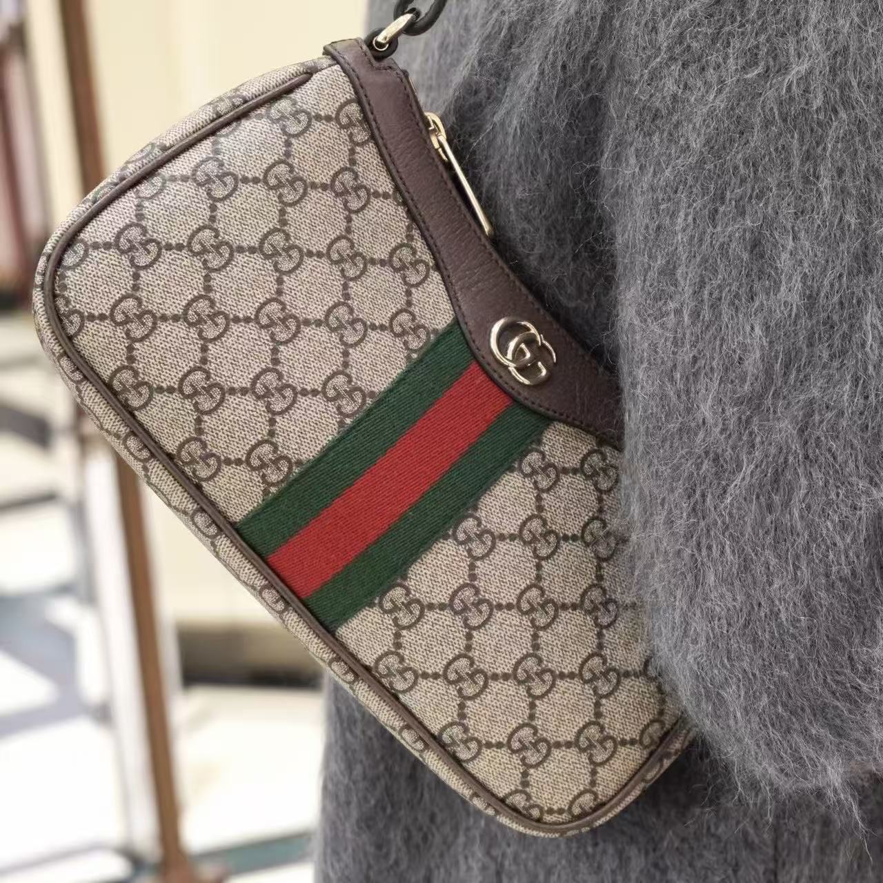 GUCCI ジャカード アンダーアームバッグ【 50％割引+送料無料】