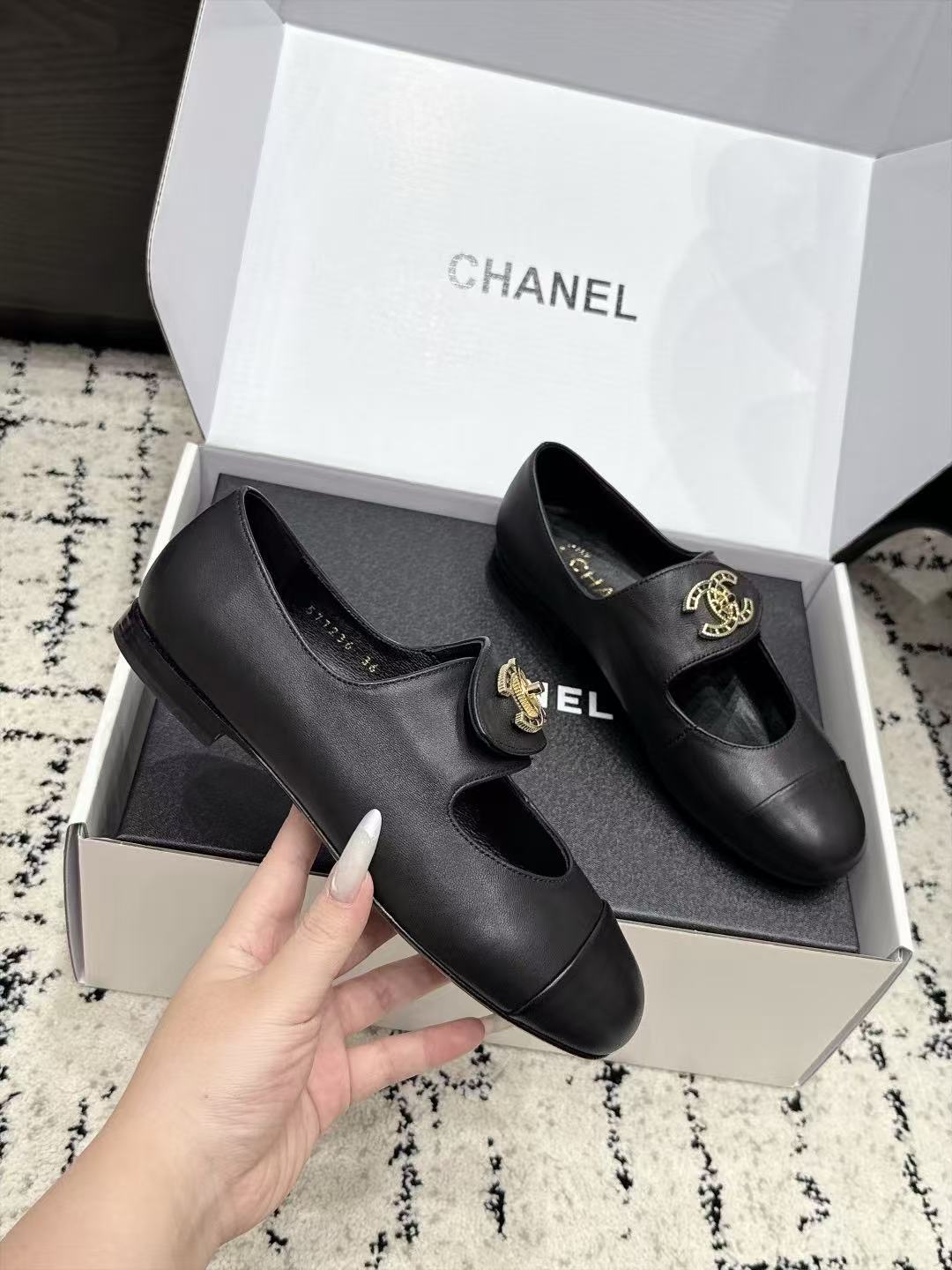CHANE1 高品質ダブルCラムスキンフラットシューズ【50％割引+送料無料】