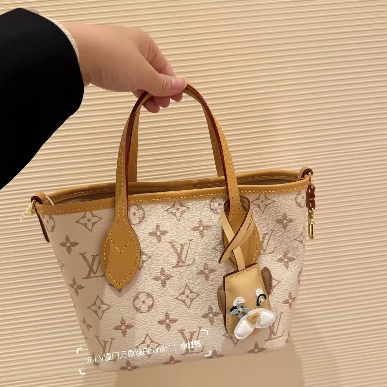 LV Neverfull BBハンドバッグ【 50％割引+送料無料】