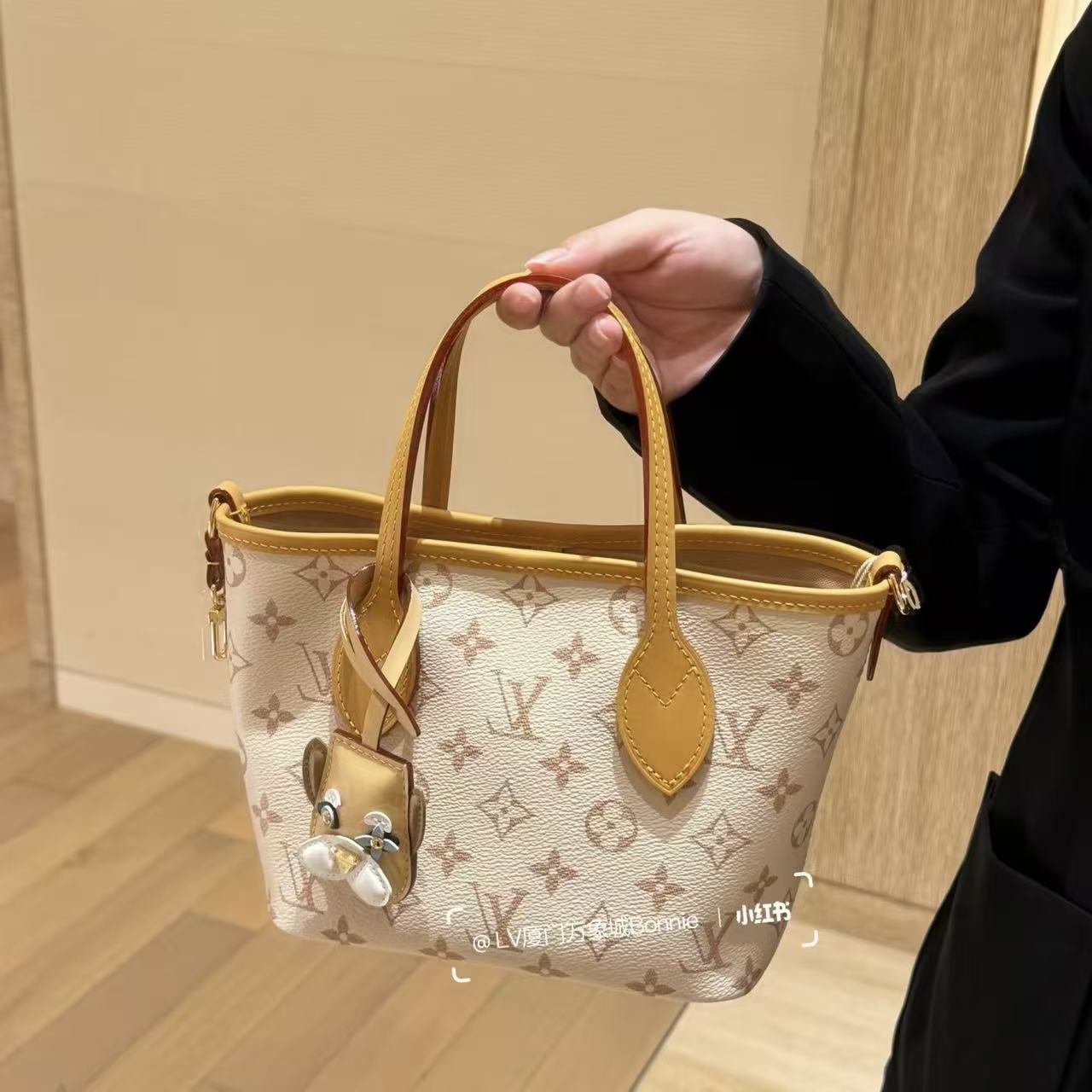 LV Neverfull BBハンドバッグ【 50％割引+送料無料】