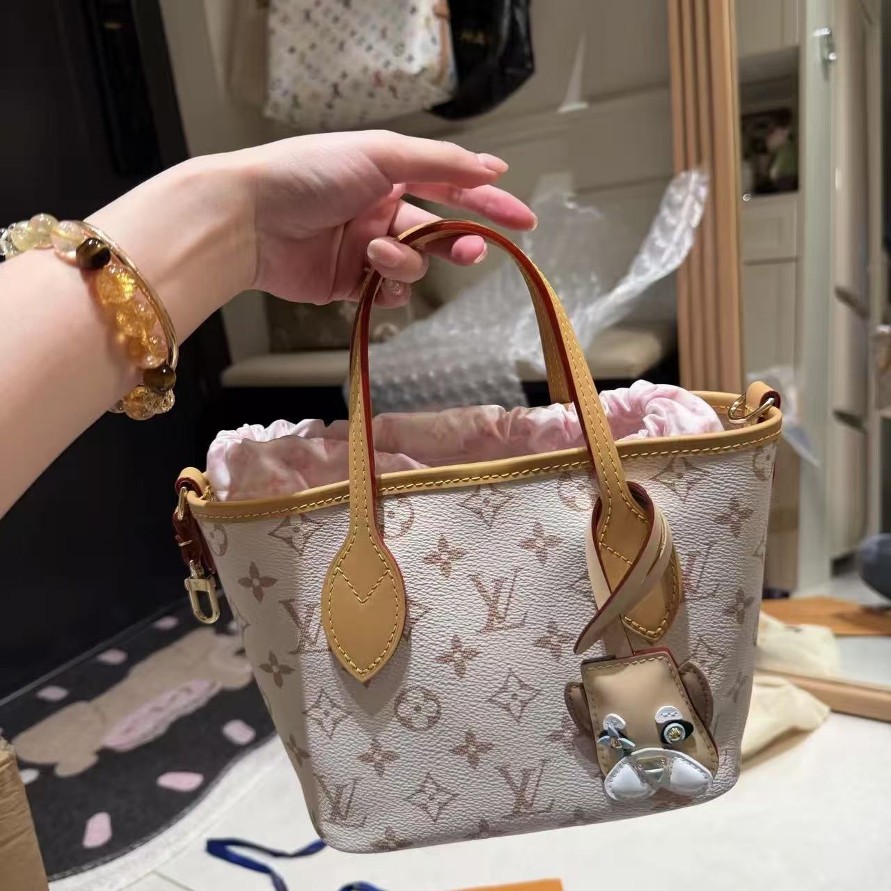 LV Neverfull BBハンドバッグ【 50％割引+送料無料】