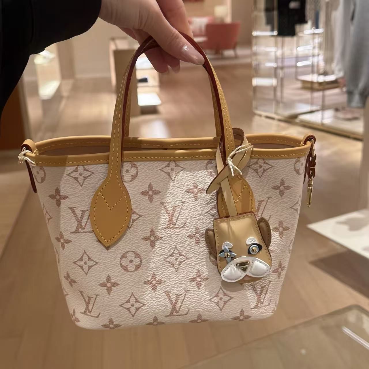 LV Neverfull BBハンドバッグ【 50％割引+送料無料】