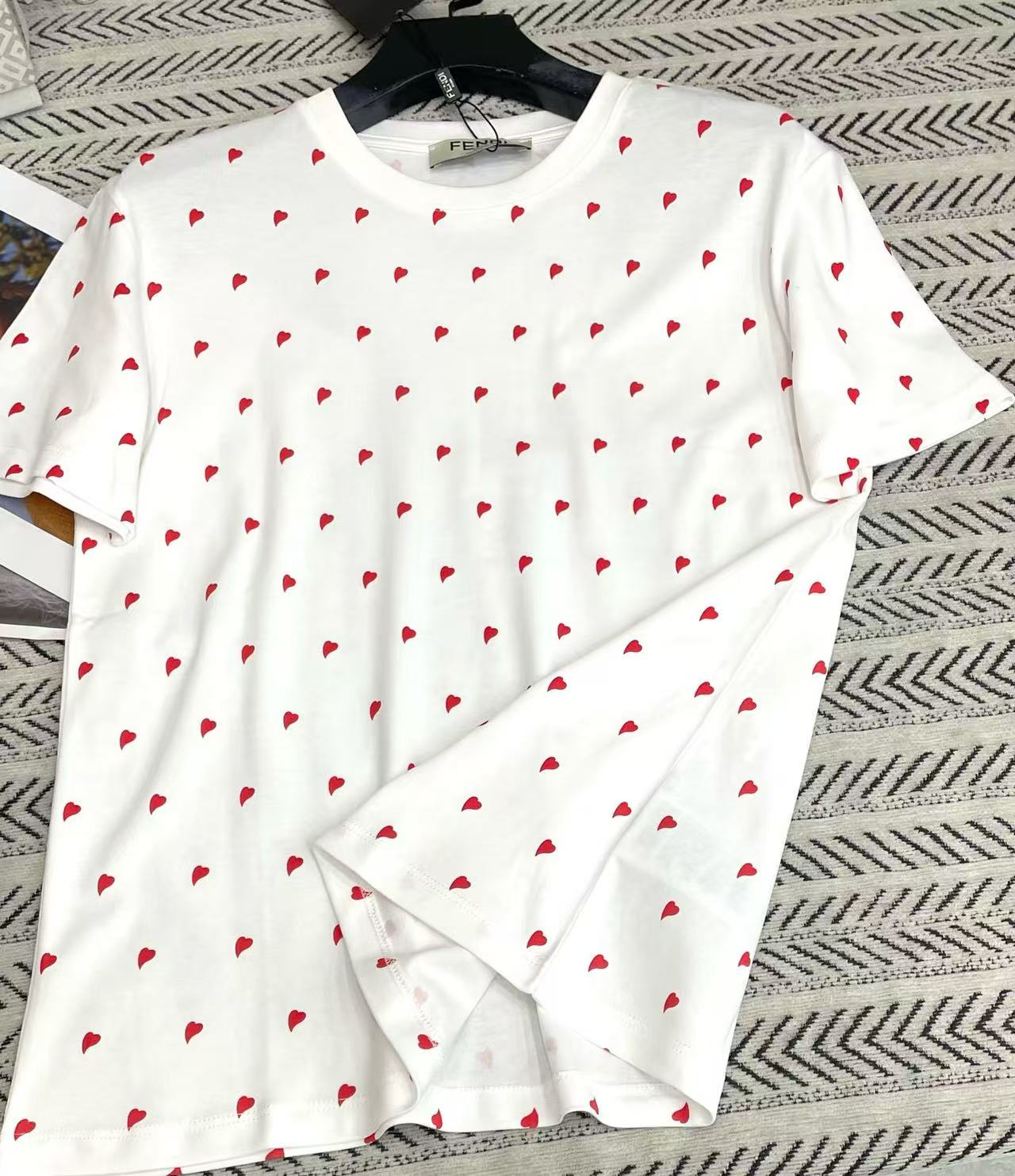 FEND1 レッドハートTシャツ【50％割引+送料無料】