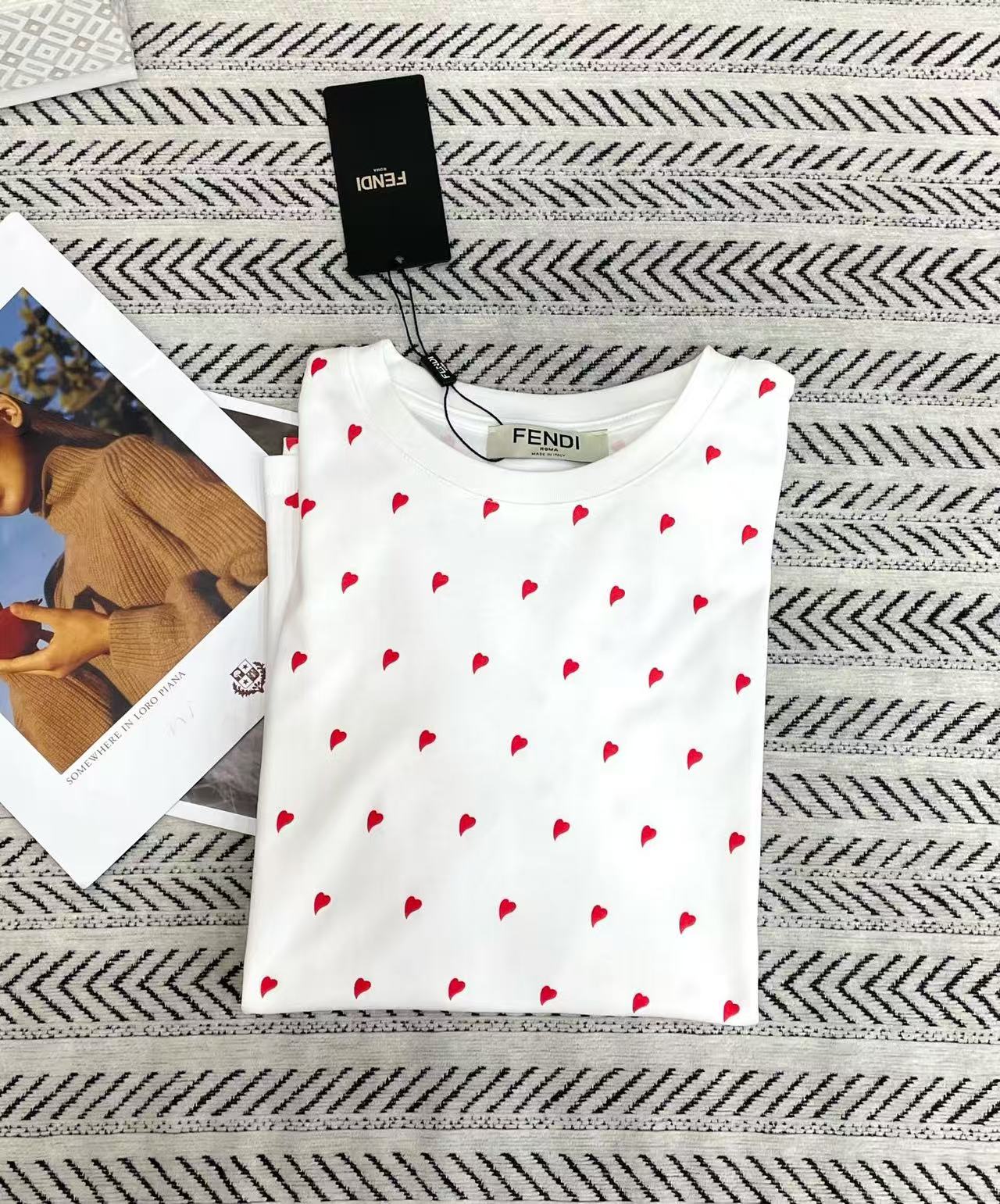 FEND1 レッドハートTシャツ【50％割引+送料無料】