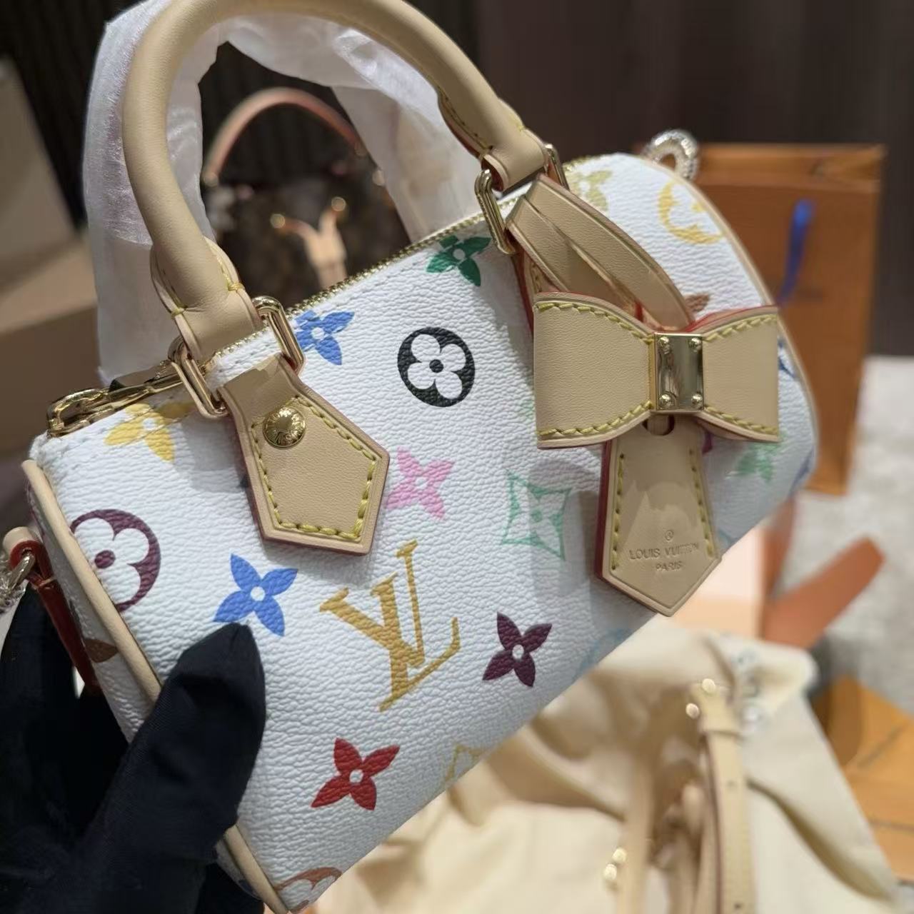 LVプリント柄のハンドバッグ【50％割引+送料無料】