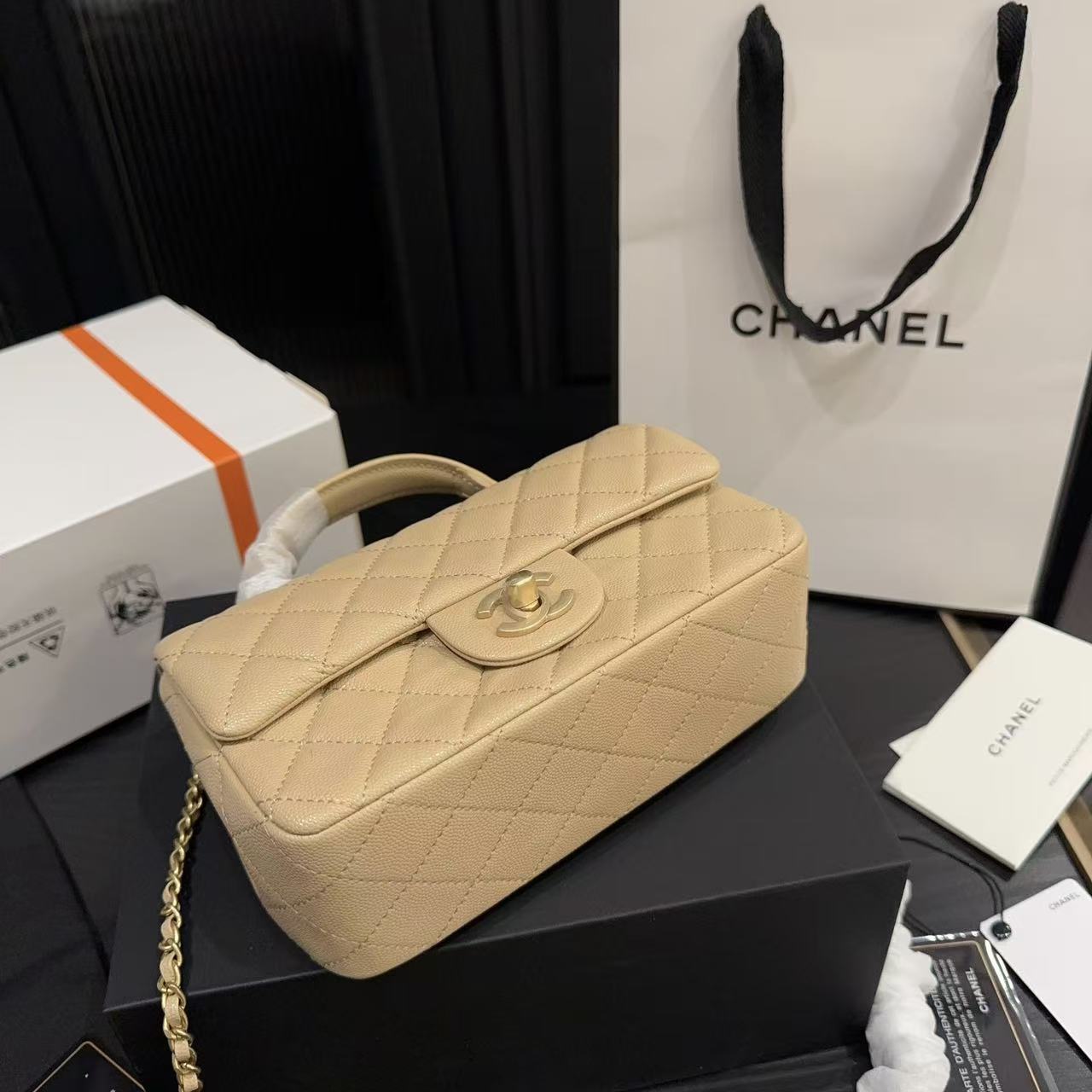 CHANE1 CF チェーンバッグ【50％割引+送料無料】