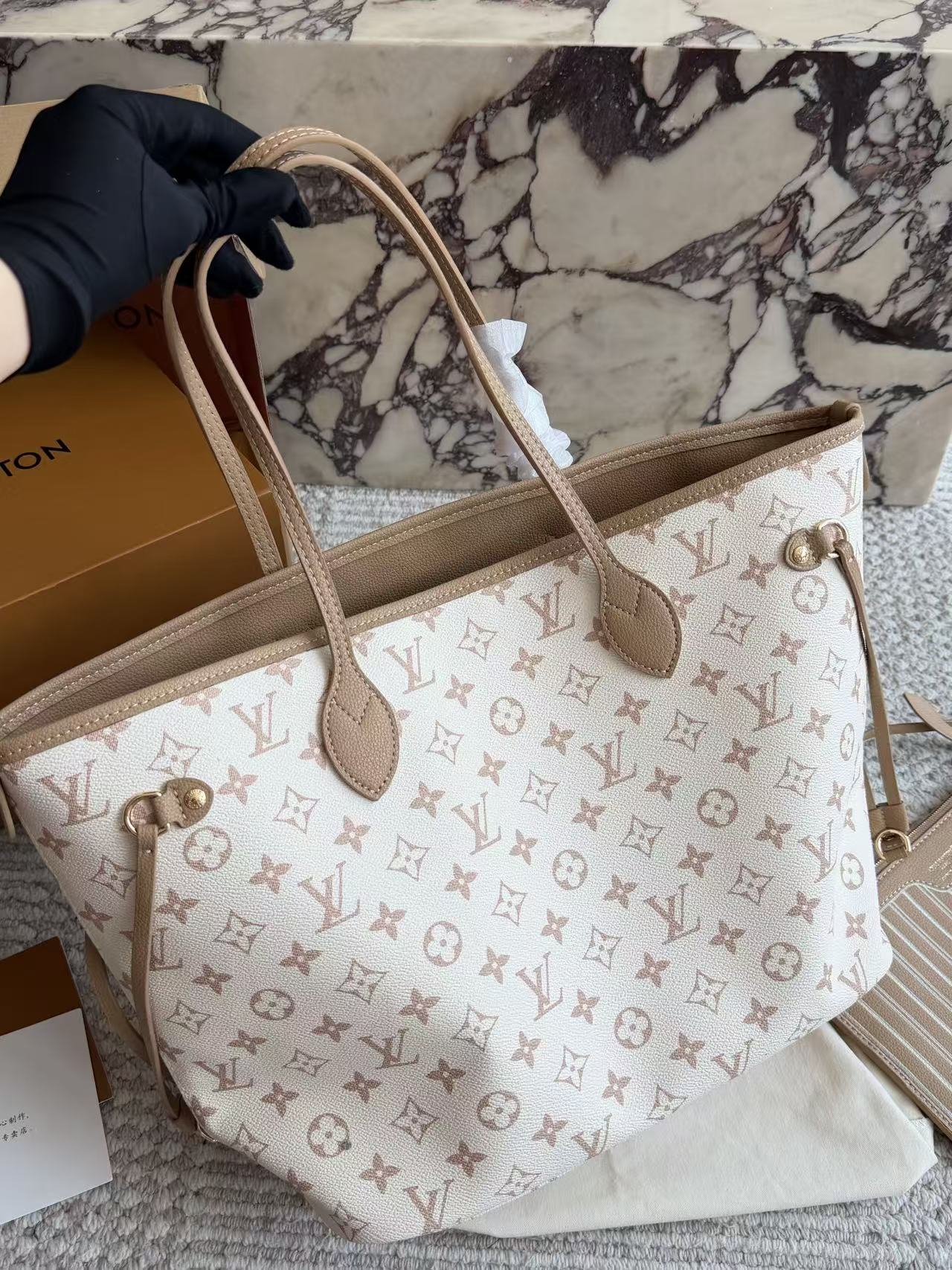 LV neverfullショッピングバッグ【50％割引+送料無料】