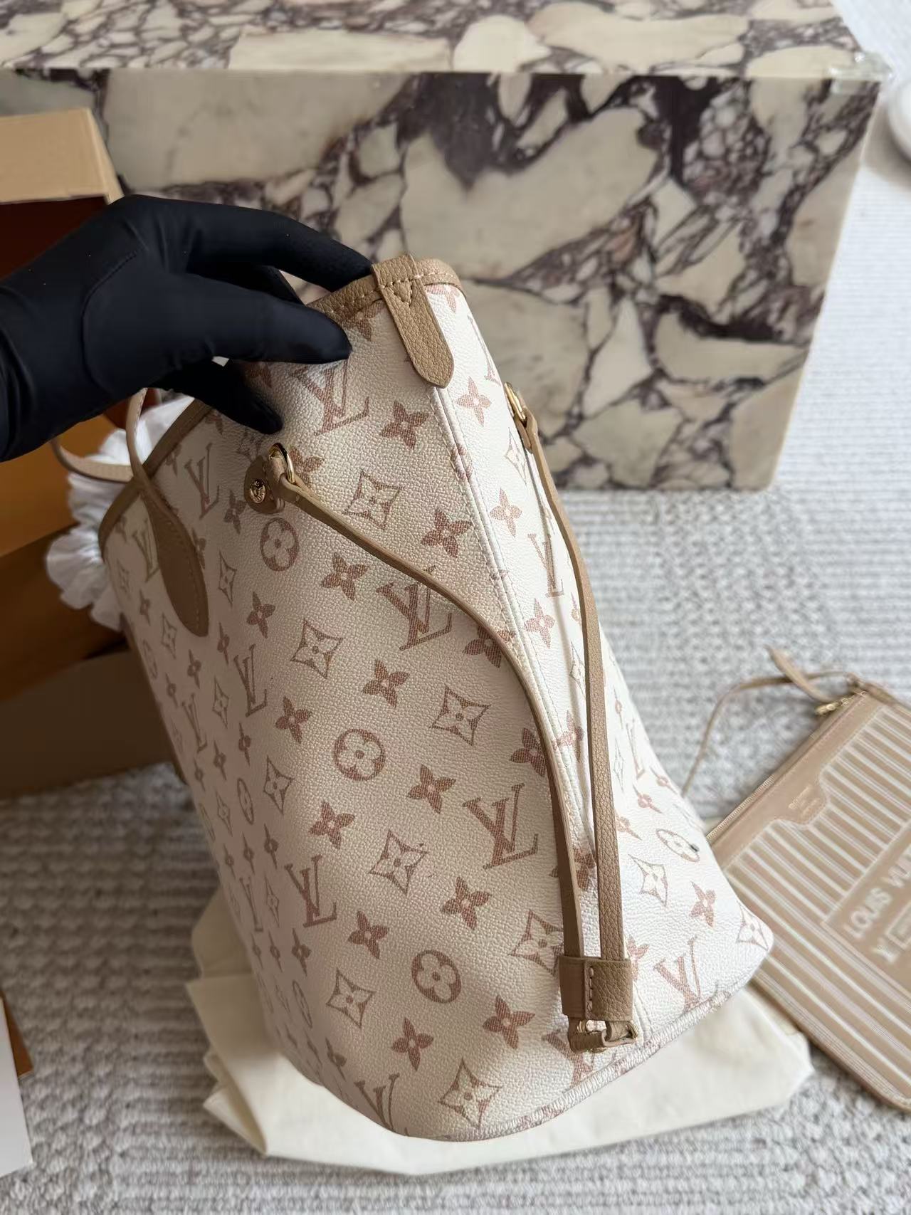 LV neverfullショッピングバッグ【50％割引+送料無料】
