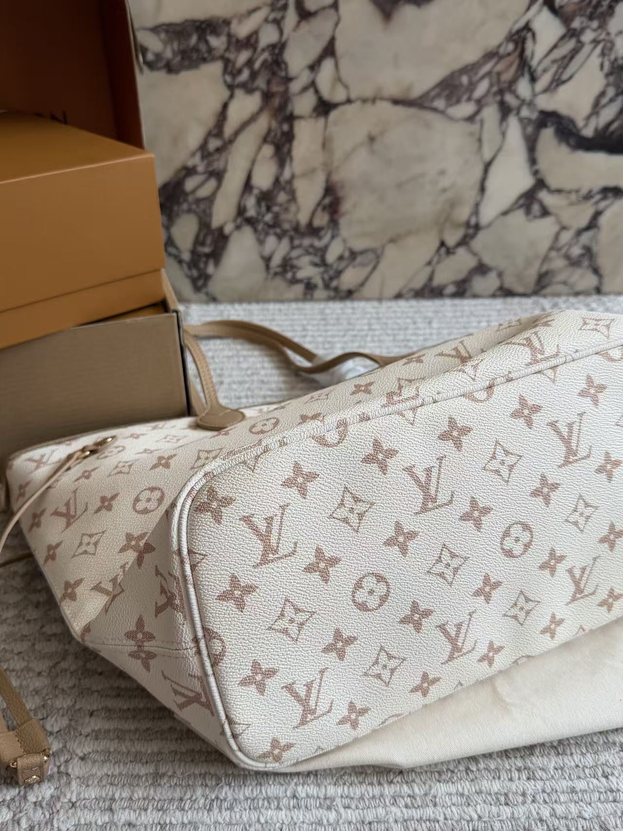 LV neverfullショッピングバッグ【50％割引+送料無料】