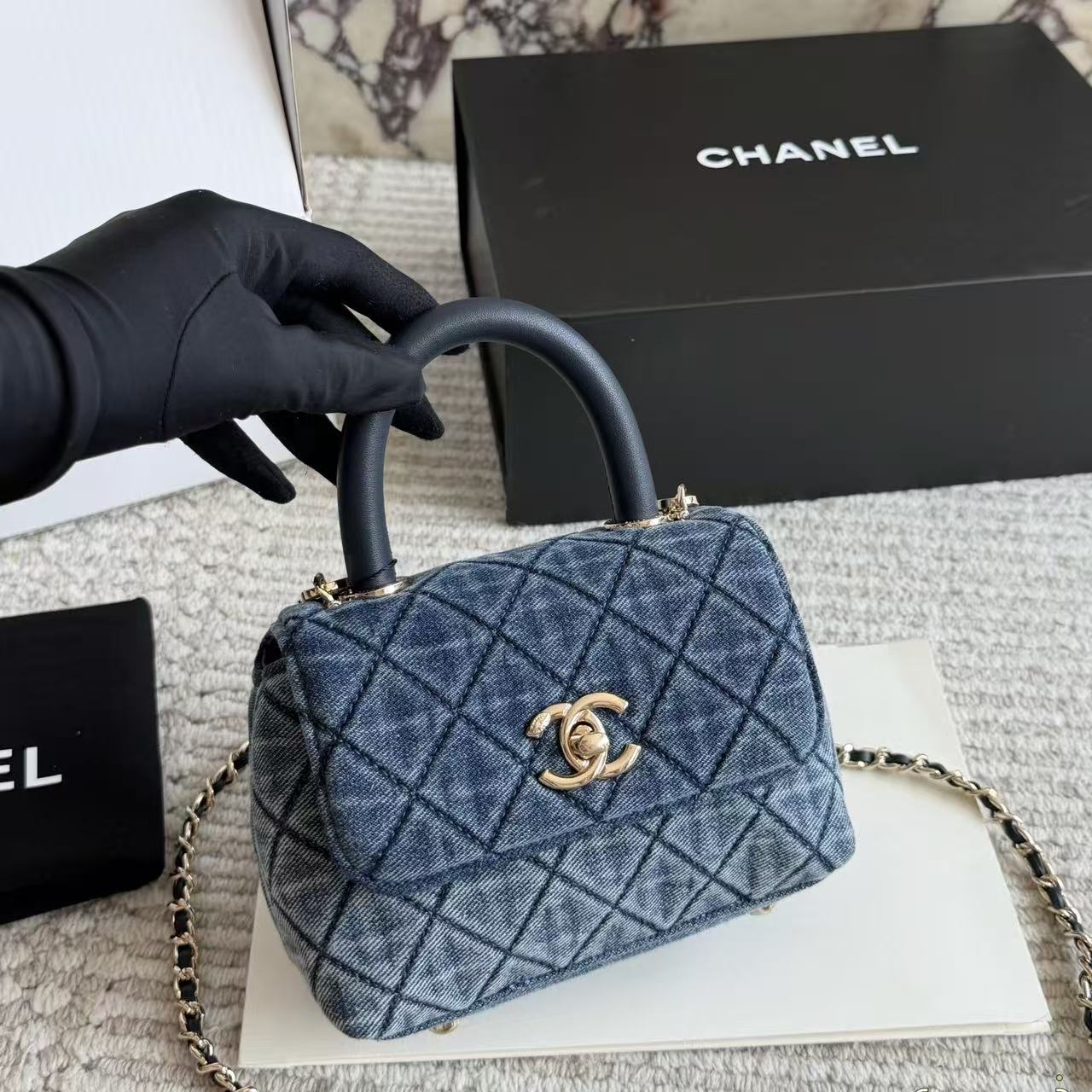 CHANE1 coco handleデニムハンドバッグ【50％割引+送料無料】