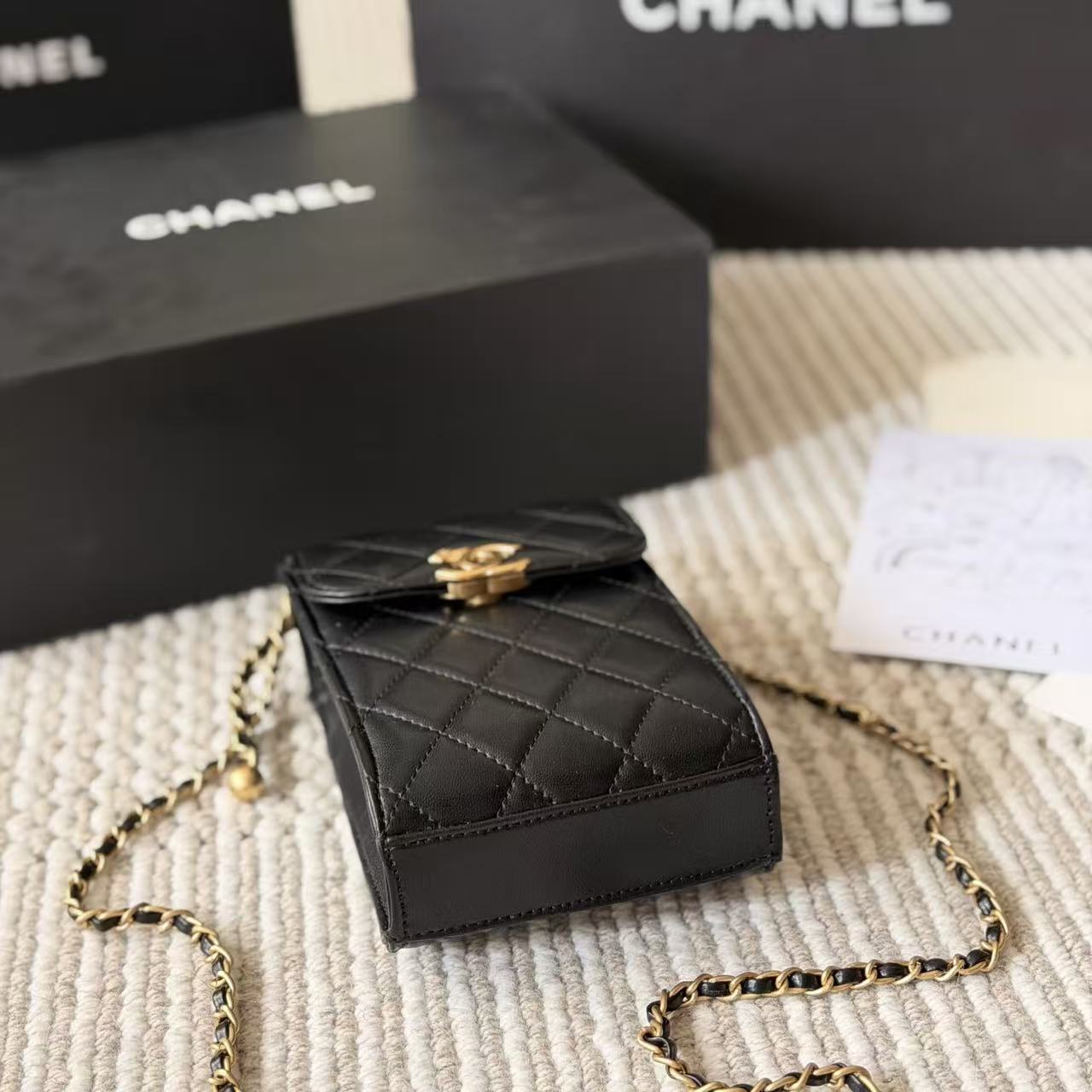 CHANE1 チェーンフォンバッグ【 50％割引+送料無料】