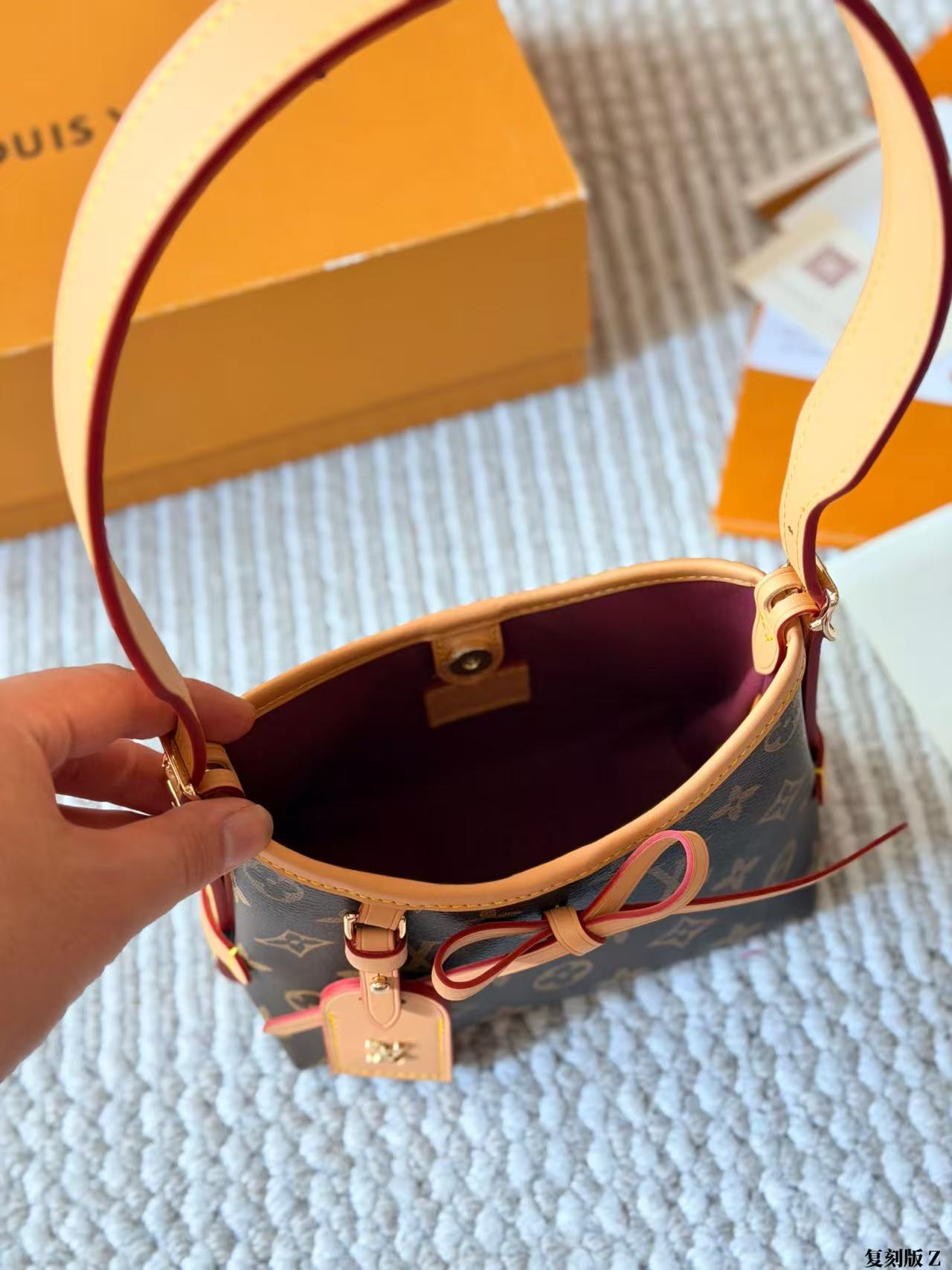 LV Nano Carryallショルダーバッグ【 50％割引+送料無料】