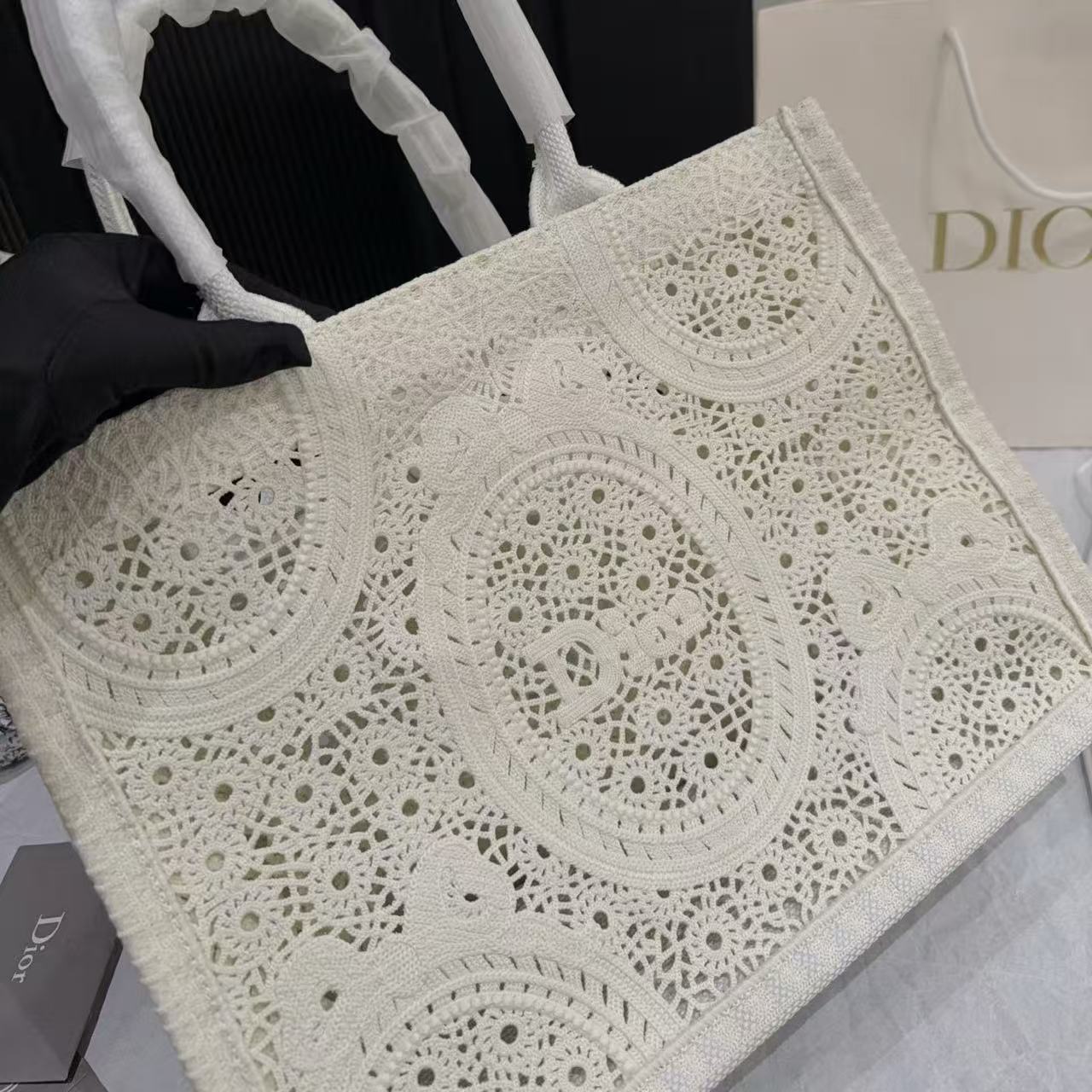DI0R Book Tote刺繍入りショッピングバッグ【50％割引+送料無料】