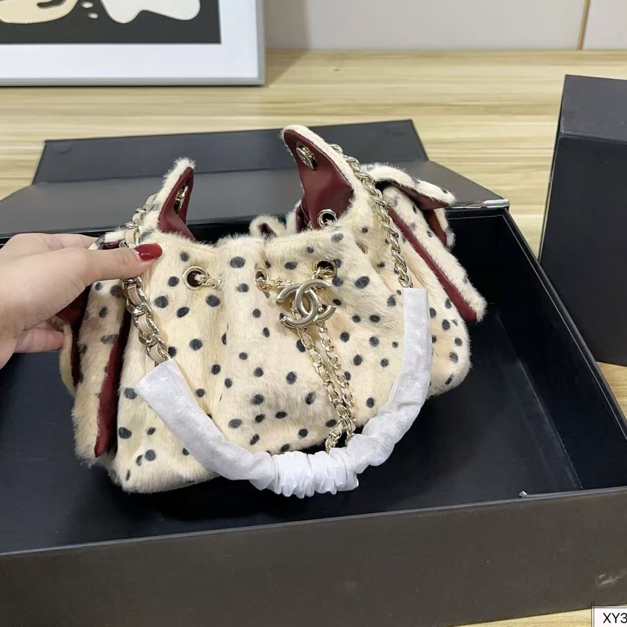 CHANE1 ポルカドットチェーンハンドバッグ【50％割引+送料無料】