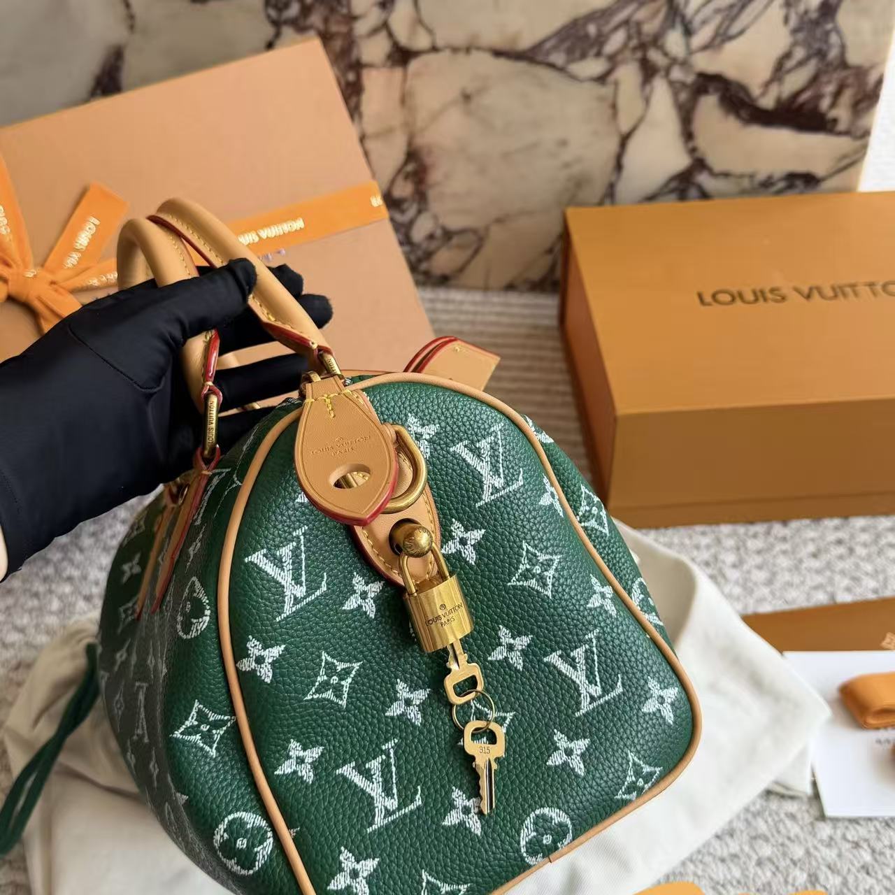 LV Speedyハンドバッグ【50％割引+送料無料】