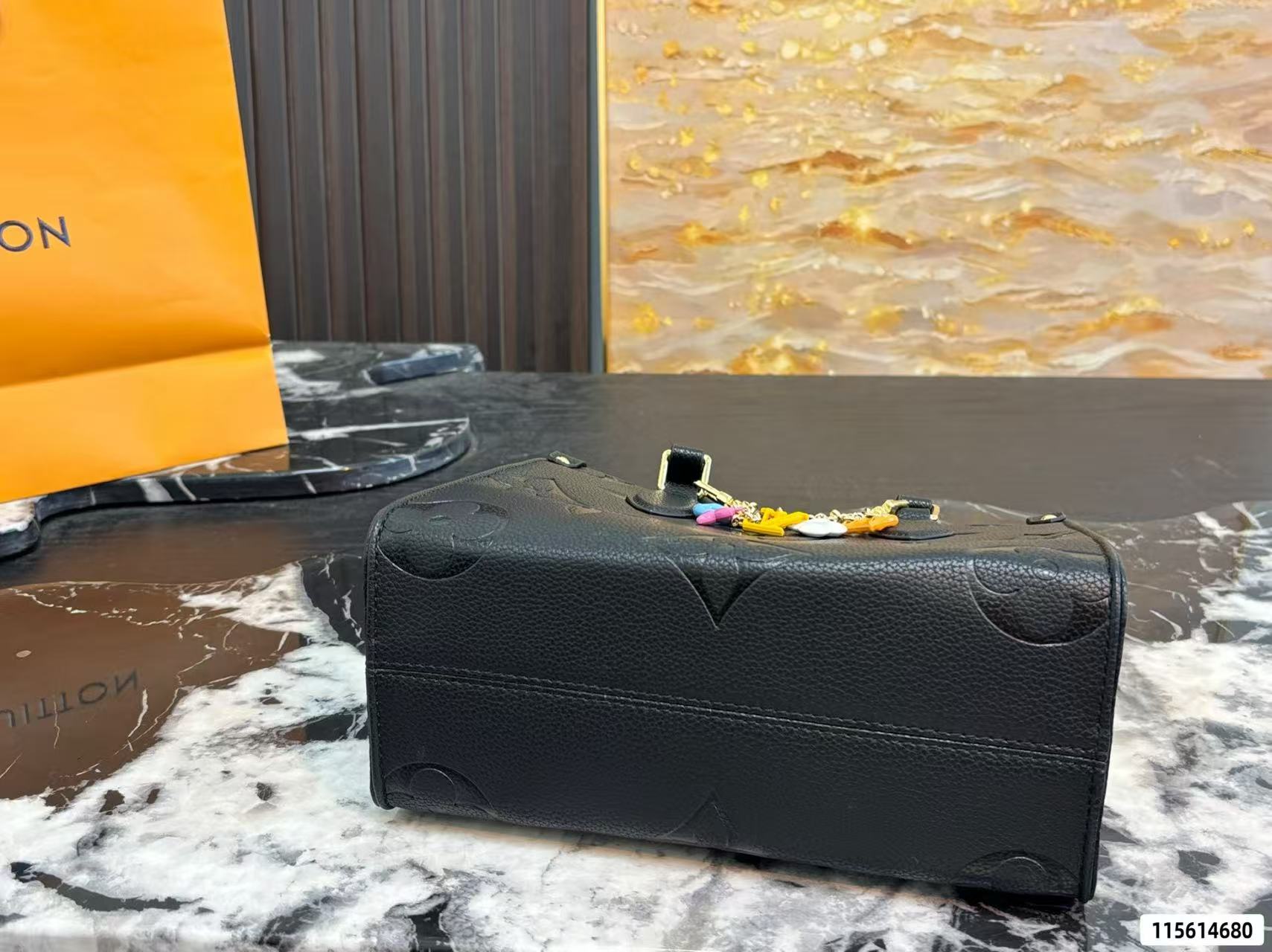 LV Onthegoチェーントートバッグ【50％割引+送料無料】