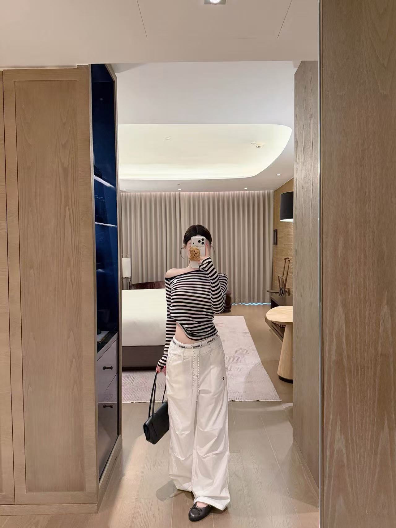 CHANE1 ダブルCストライプ長袖Tシャツ【50％割引+送料無料】