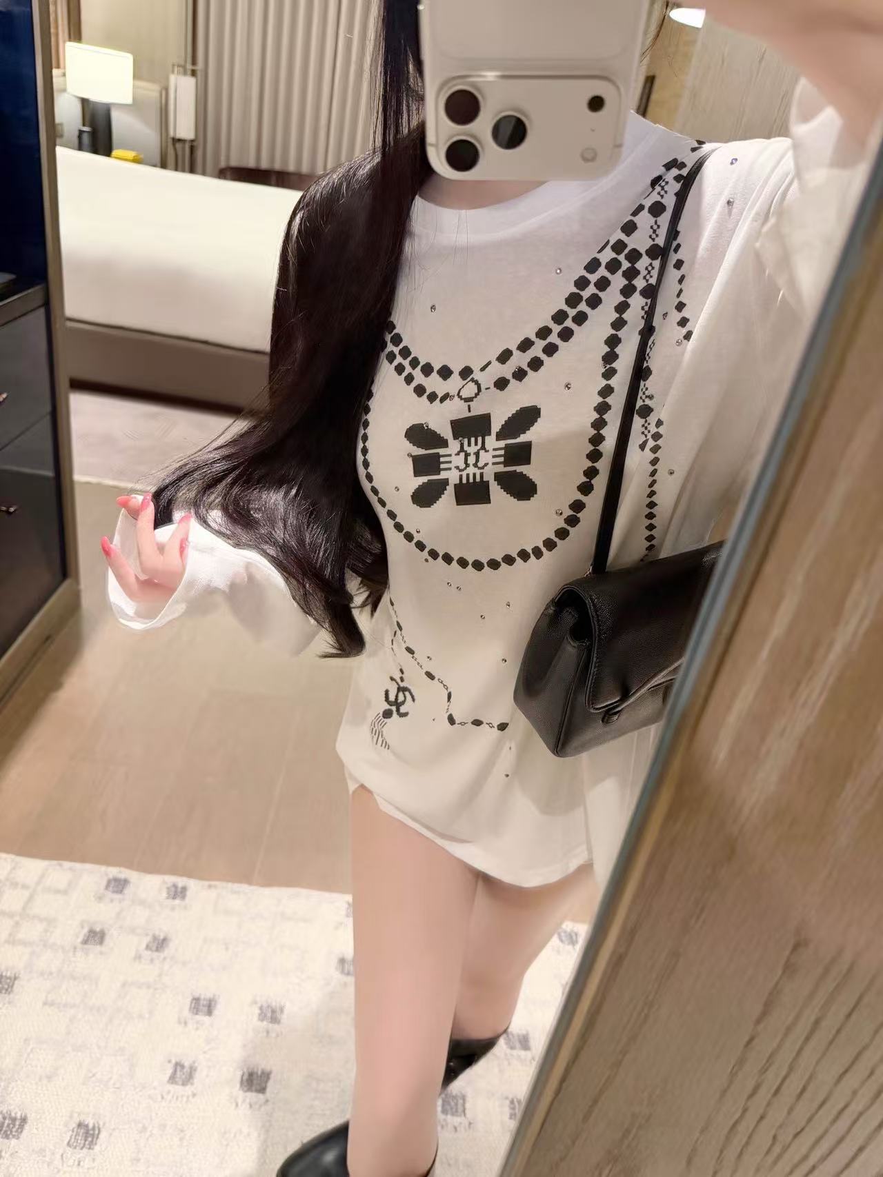 CHANE1 プリント長袖Tシャツ【50％割引+送料無料】