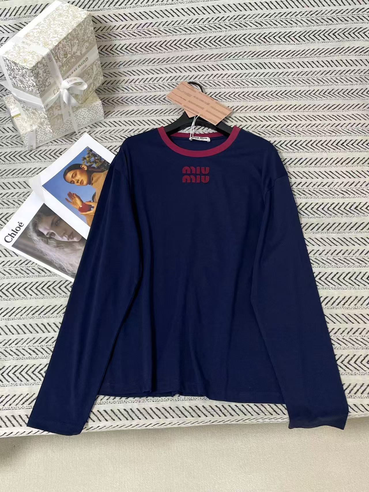 M1UM1U カラーブロックレター長袖Tシャツ【50％割引+送料無料】