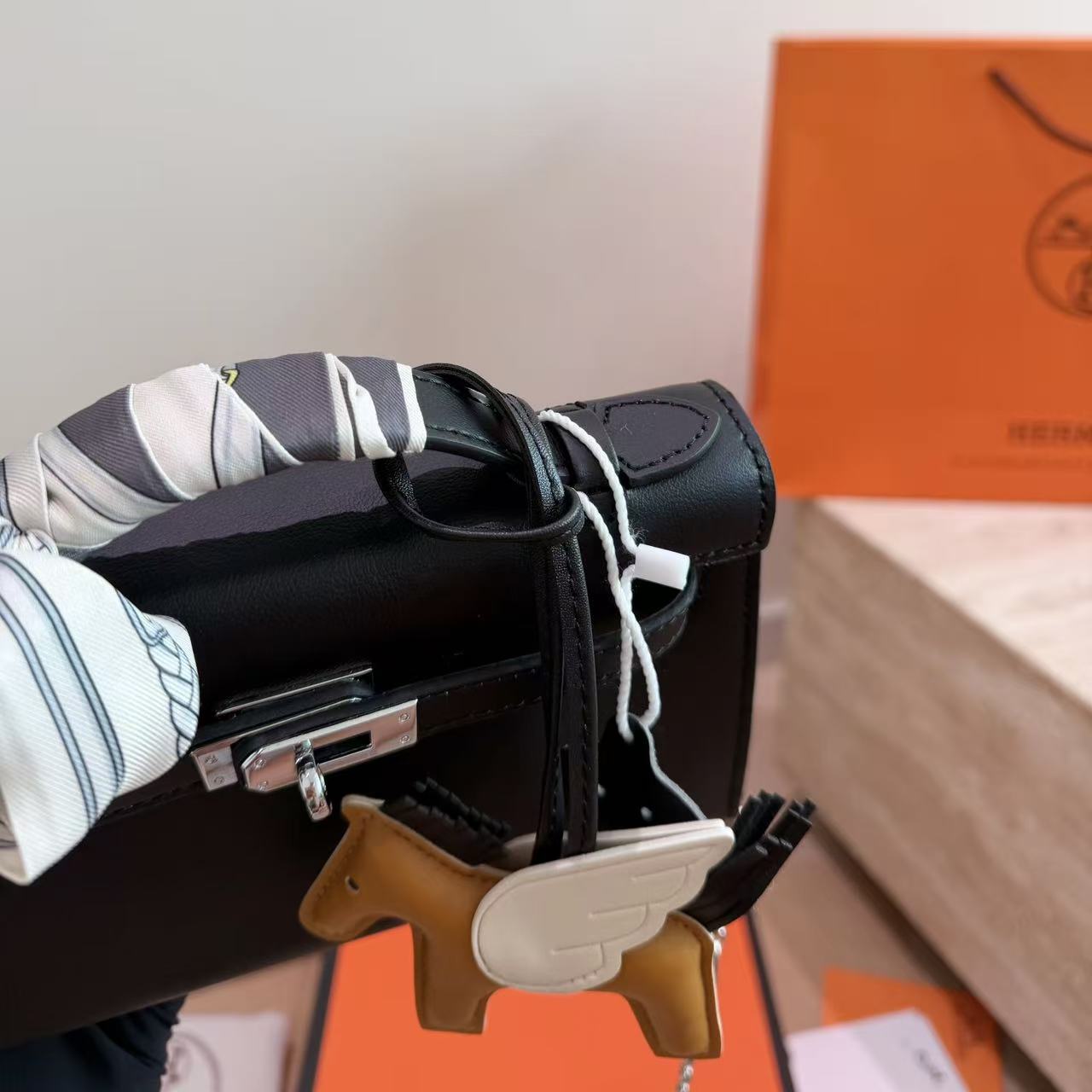 HERME5 Kellyチェーンハンドバッグ【50％割引+送料無料】