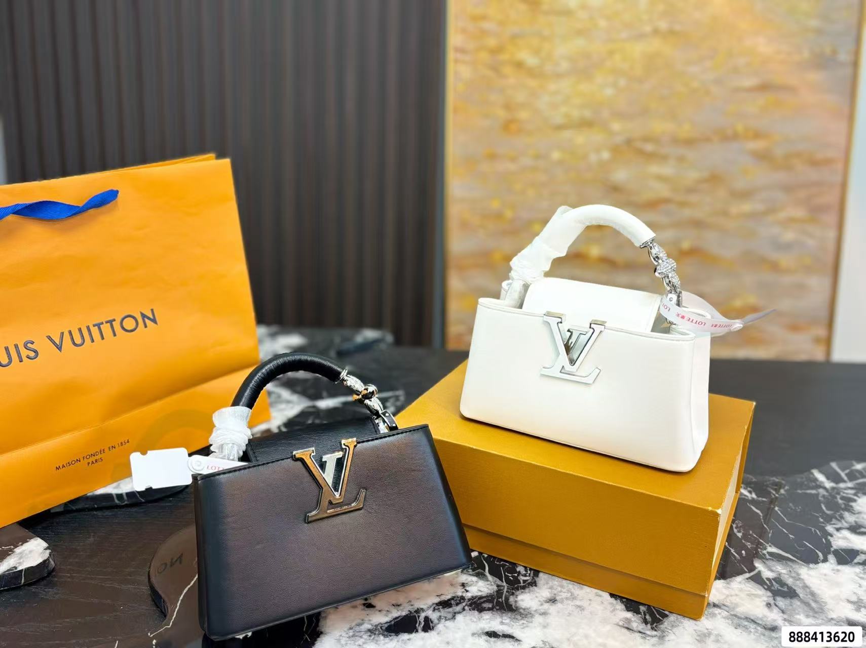 LV Capucines bbハンドバッグ【50％割引+送料無料】