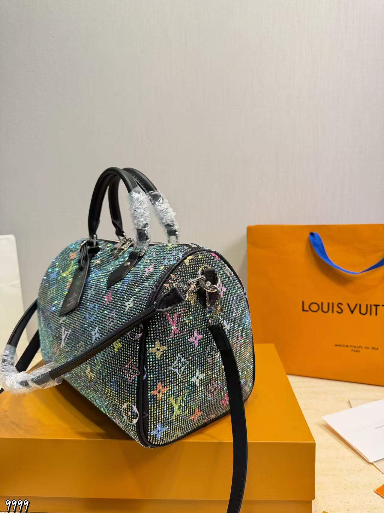 LV Speedy Soft 30 Luckyハンドバッグ【50％割引+送料無料】