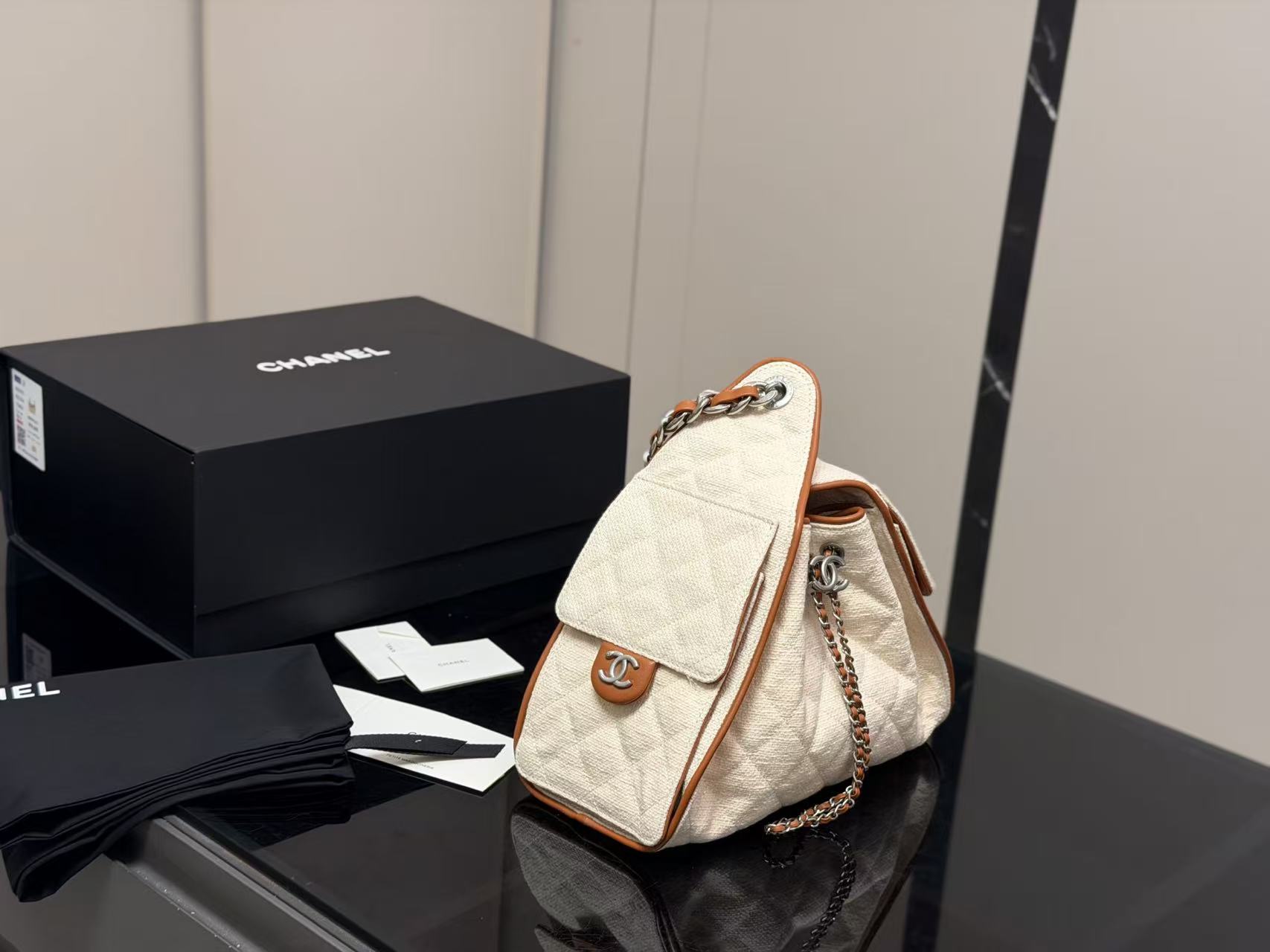 CHANE1 チェーンラムスキンバッグ【50％割引+送料無料】