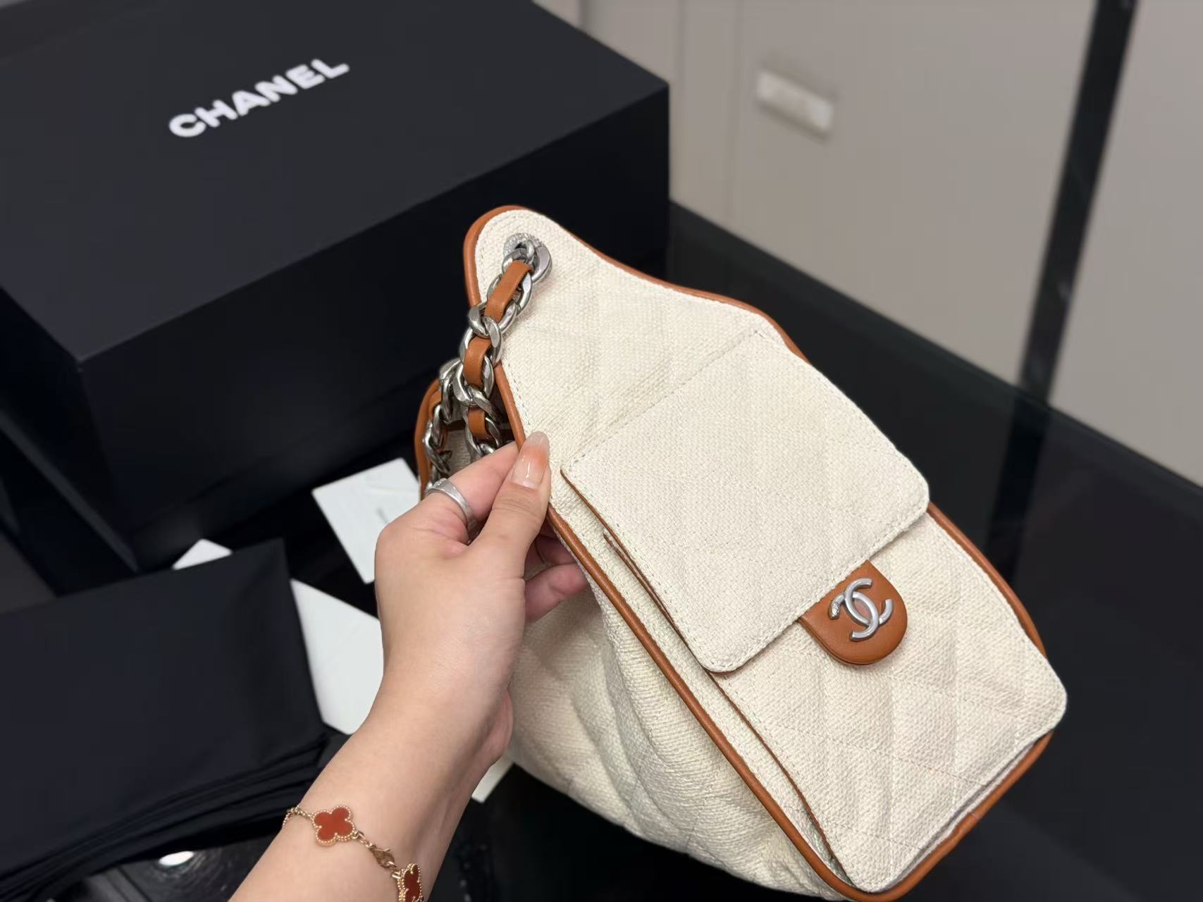 CHANE1 チェーンラムスキンバッグ【50％割引+送料無料】