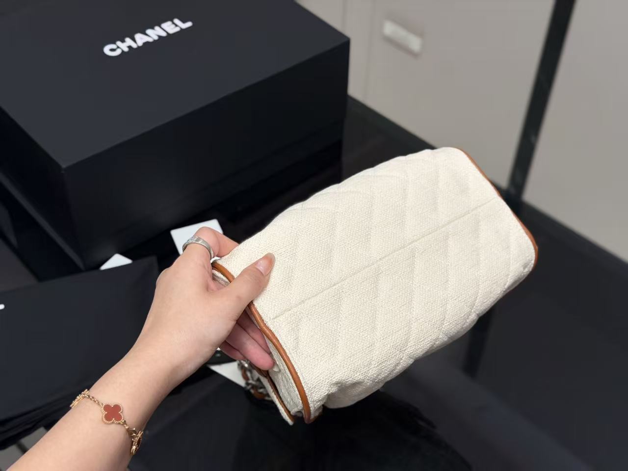 CHANE1 チェーンラムスキンバッグ【50％割引+送料無料】