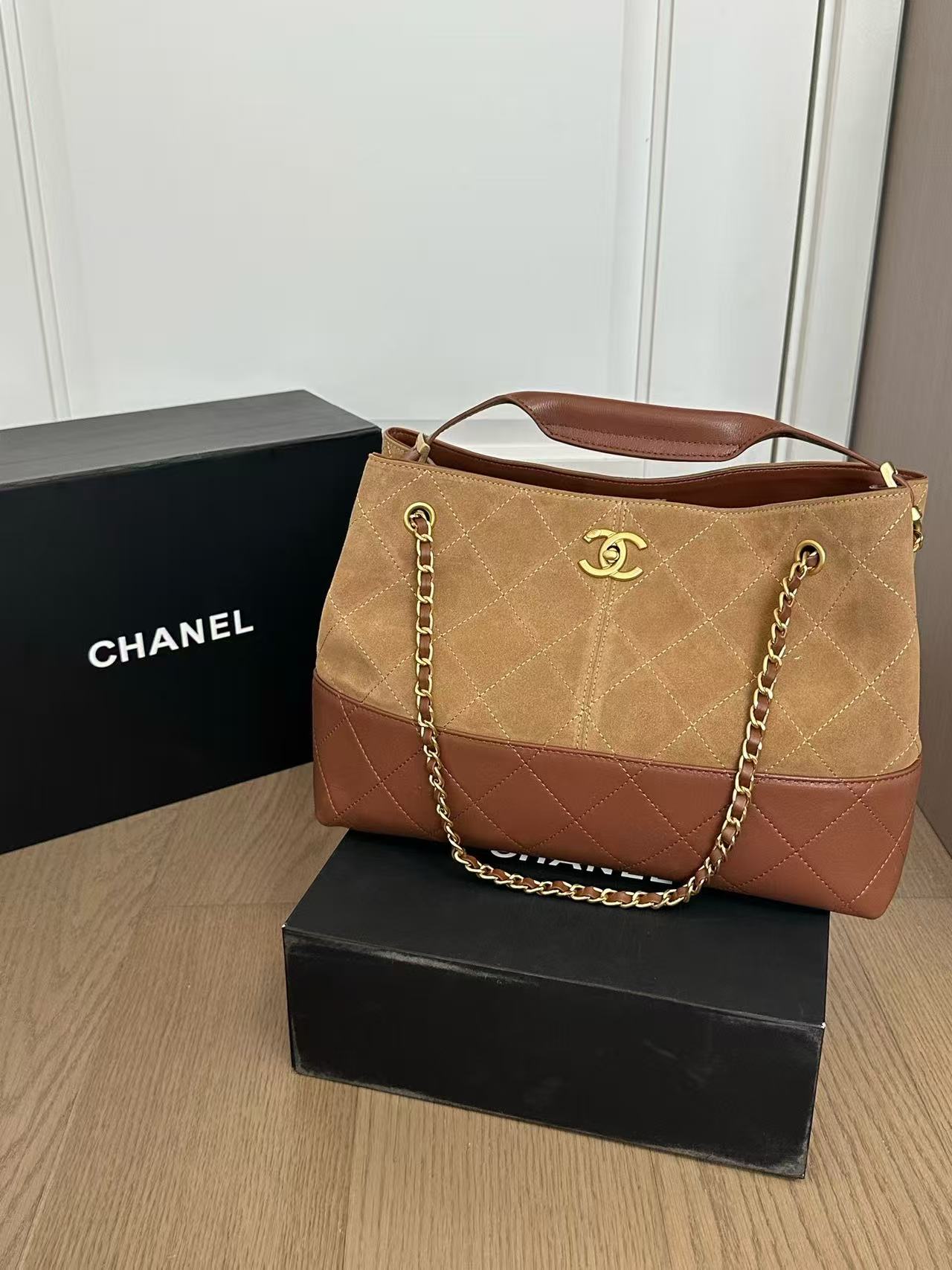 CHANE1 フロストラムスキンチェーンバッグ【50％割引+送料無料】