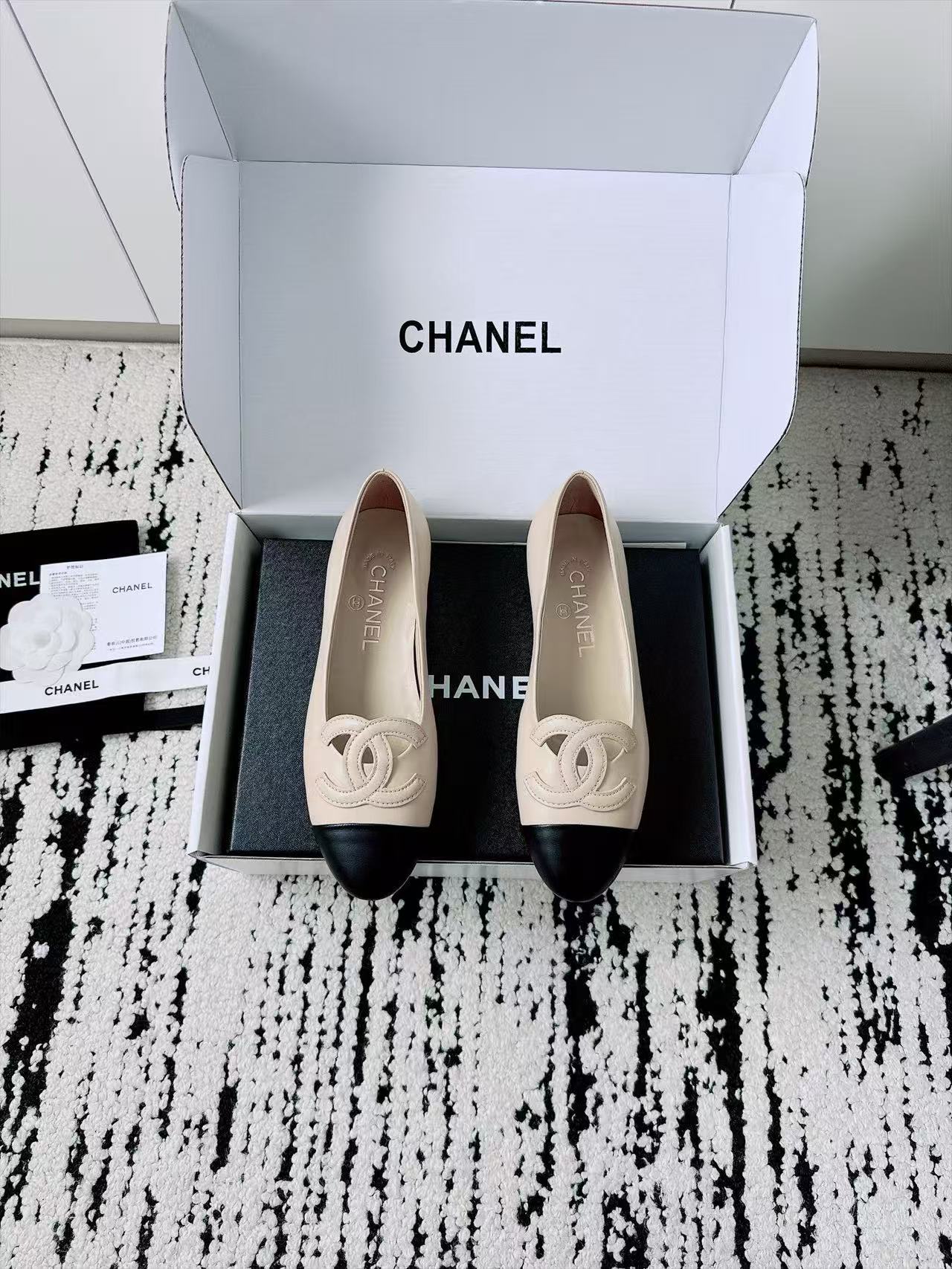 CHANE1 高品質ダブルCラムスキンフラットシューズ【50％割引+送料無料】