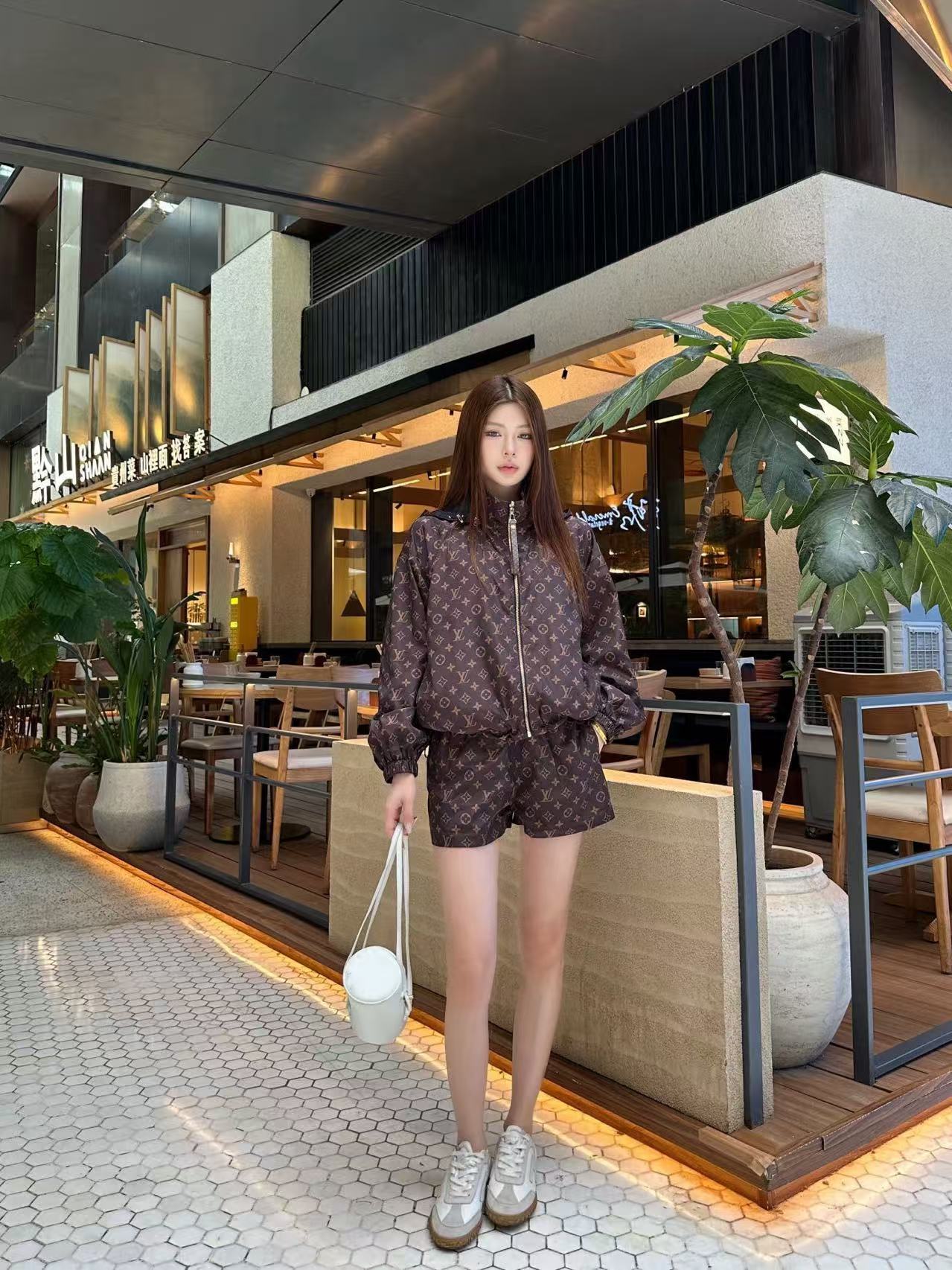 LV リバーシブルジャケット＆ショートパンツ セットアップ【50％割引+送料無料】