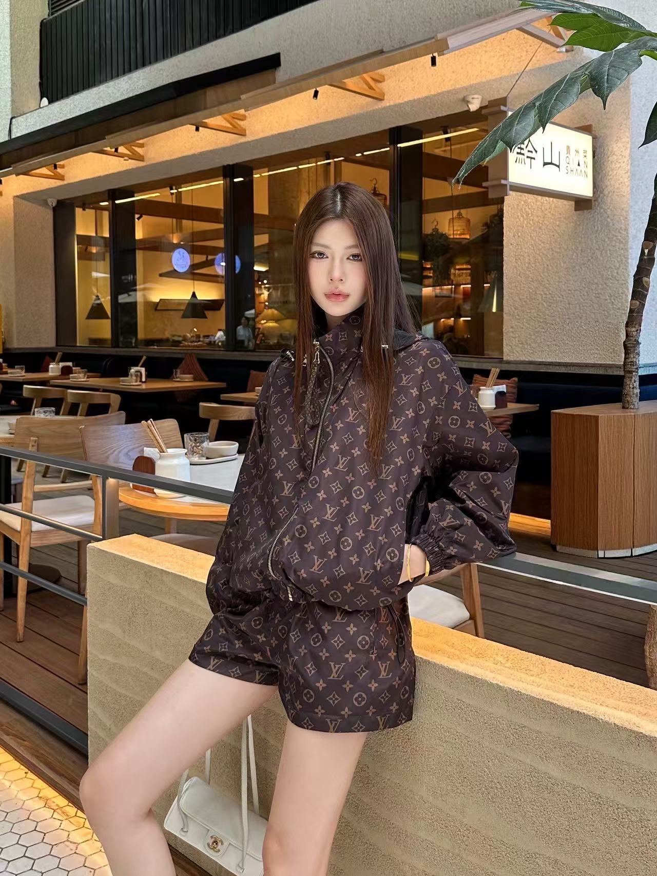 LV リバーシブルジャケット＆ショートパンツ セットアップ【50％割引+送料無料】